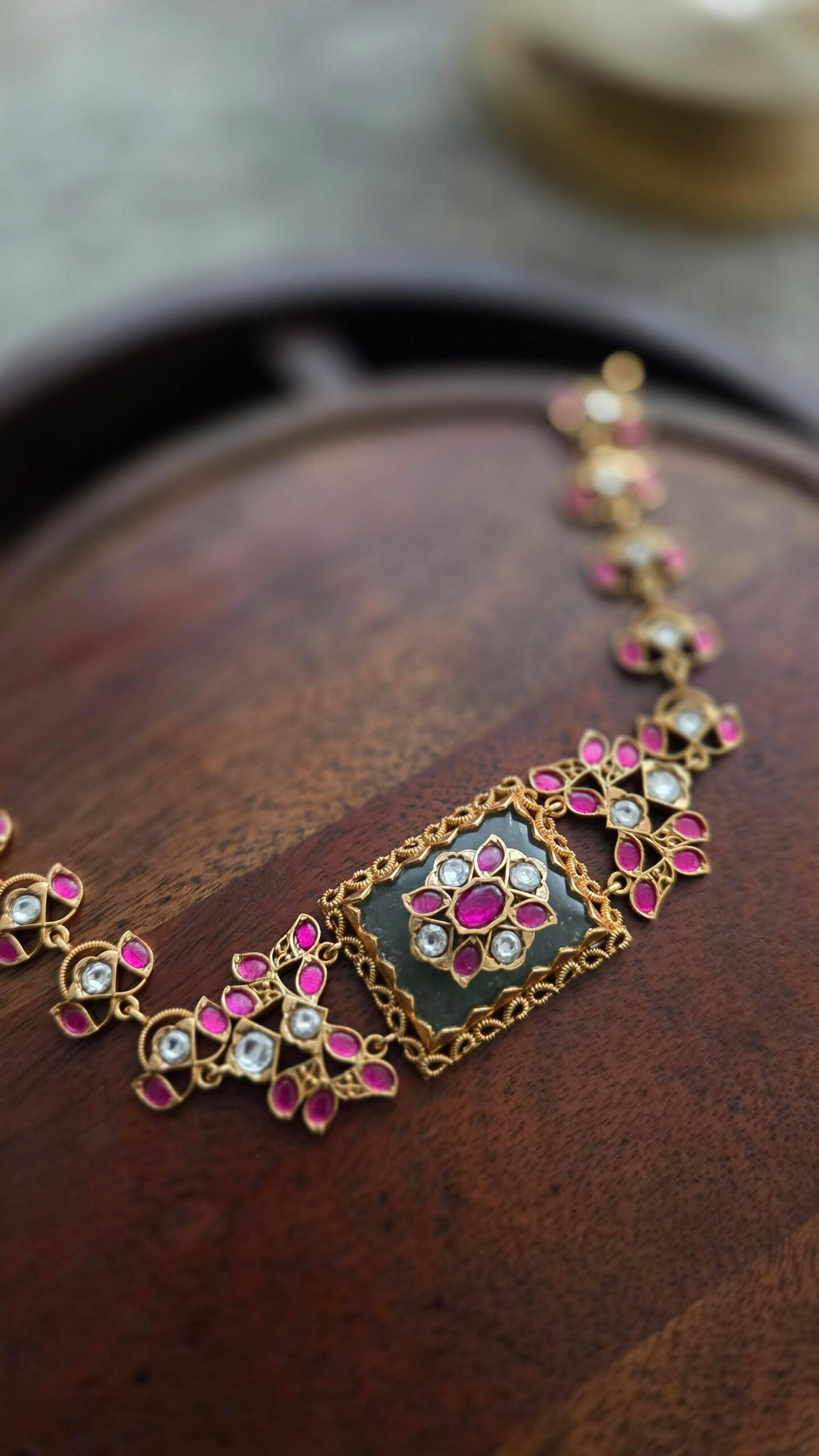 Kavith quartz choker Thumbnail