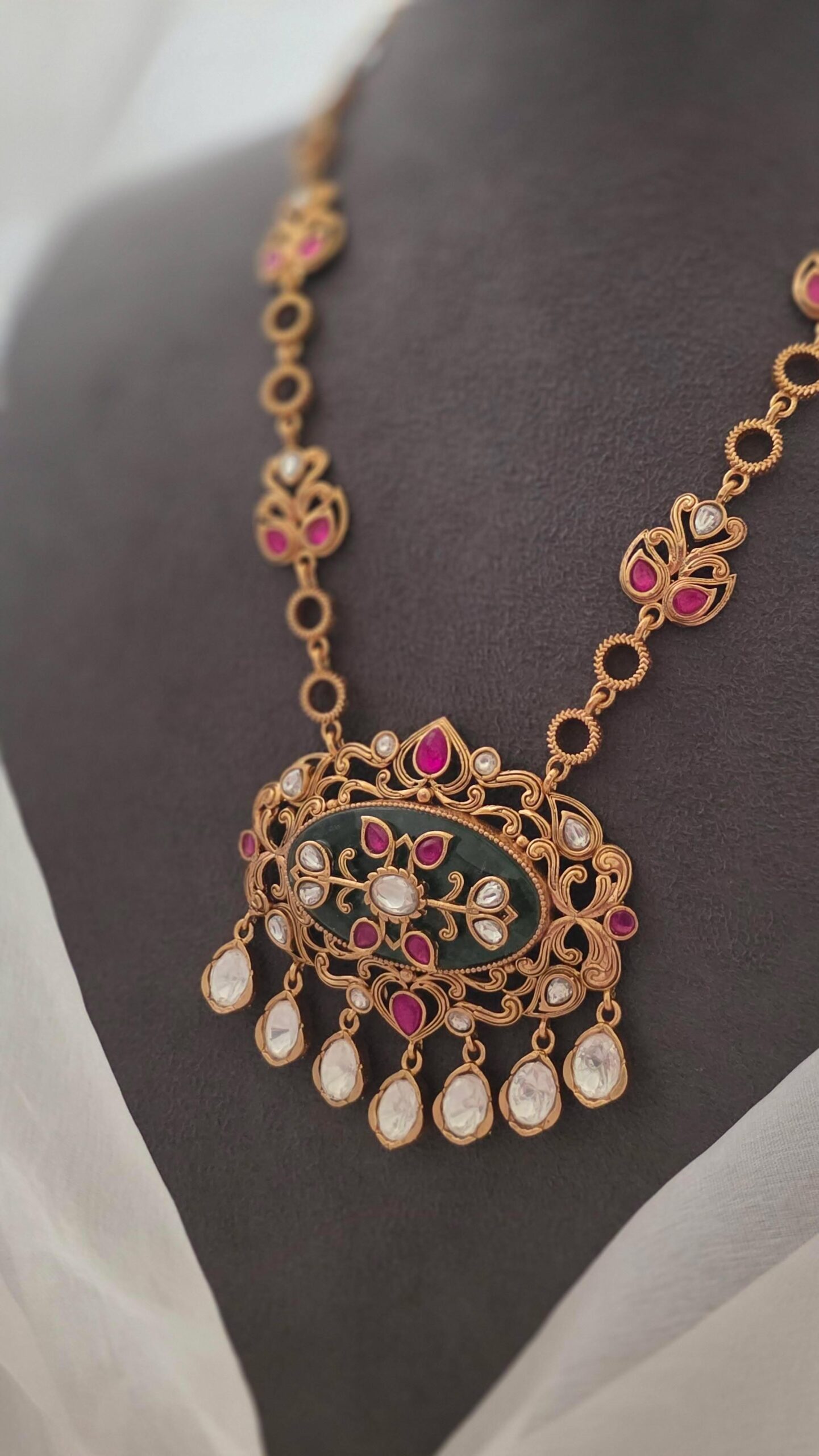 Aisha handcrafted necklace Thumbnail