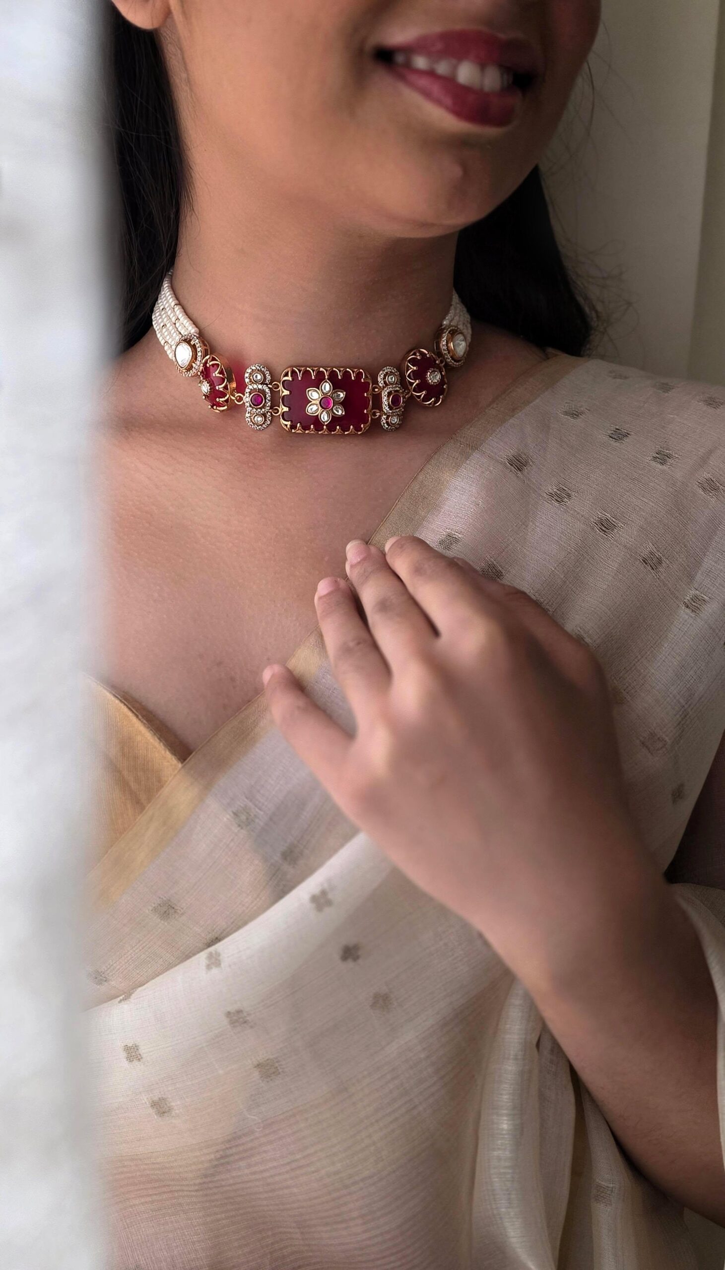 Vaidehi pearl and quartz choker Thumbnail