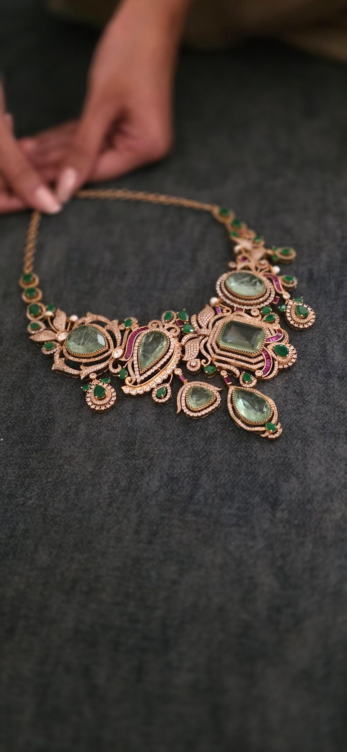 Indriya quartz and polki necklace Thumbnail