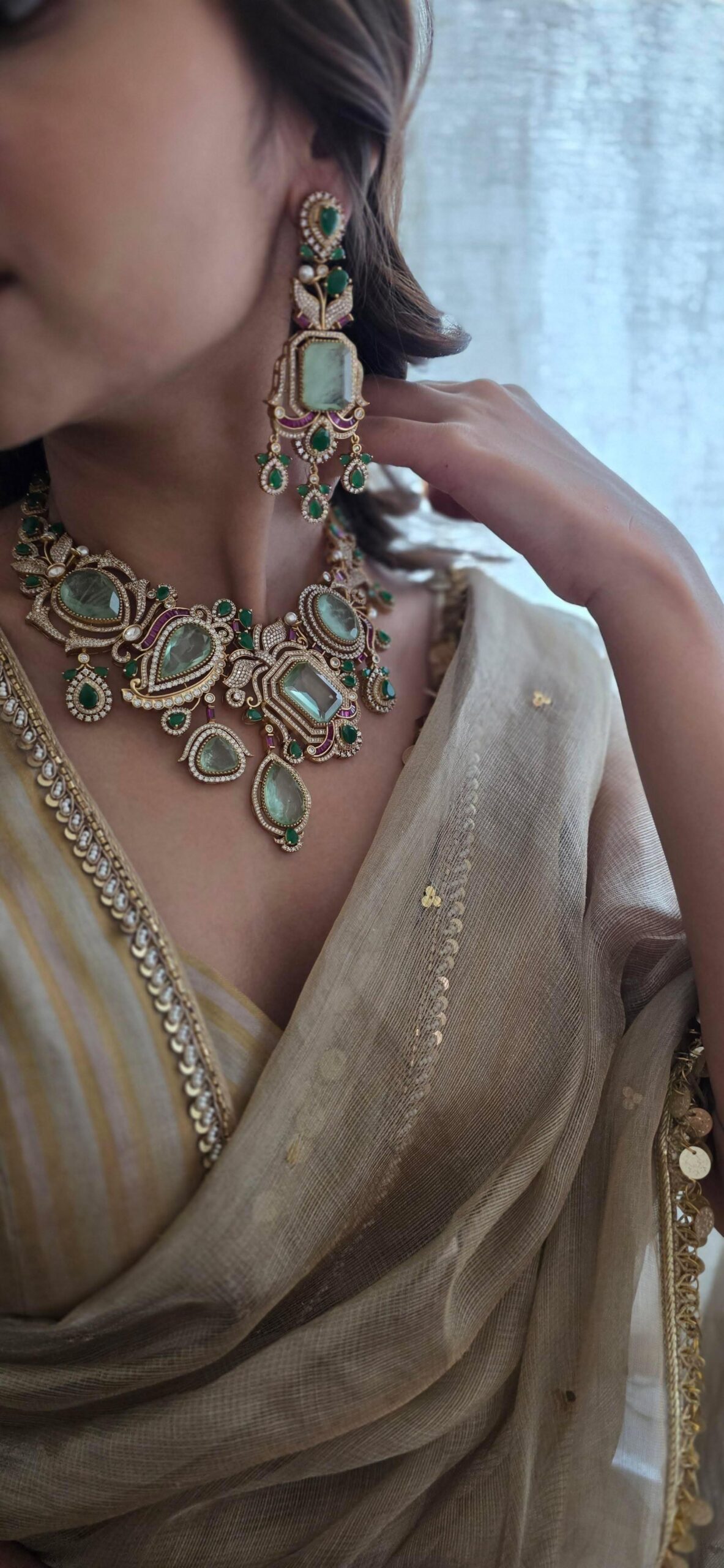 Indriya quartz and polki necklace Thumbnail