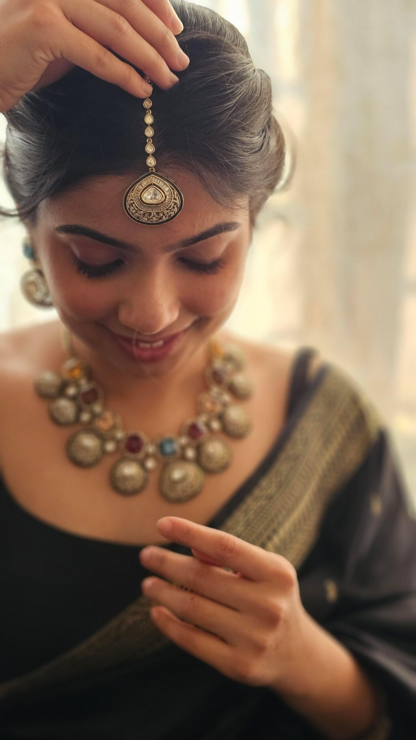 Raatrani quartz and polki  necklace Thumbnail