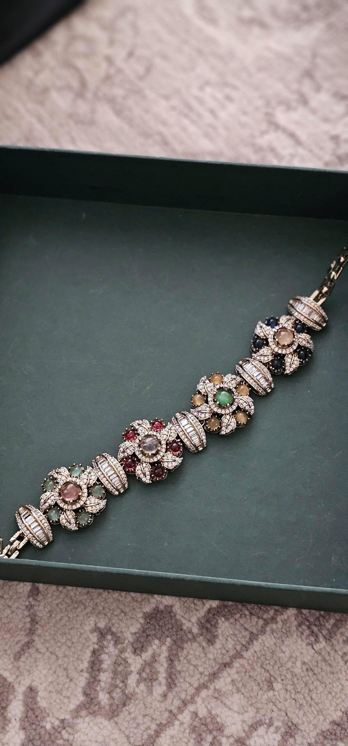 Eesha semi precious stones necklace Thumbnail