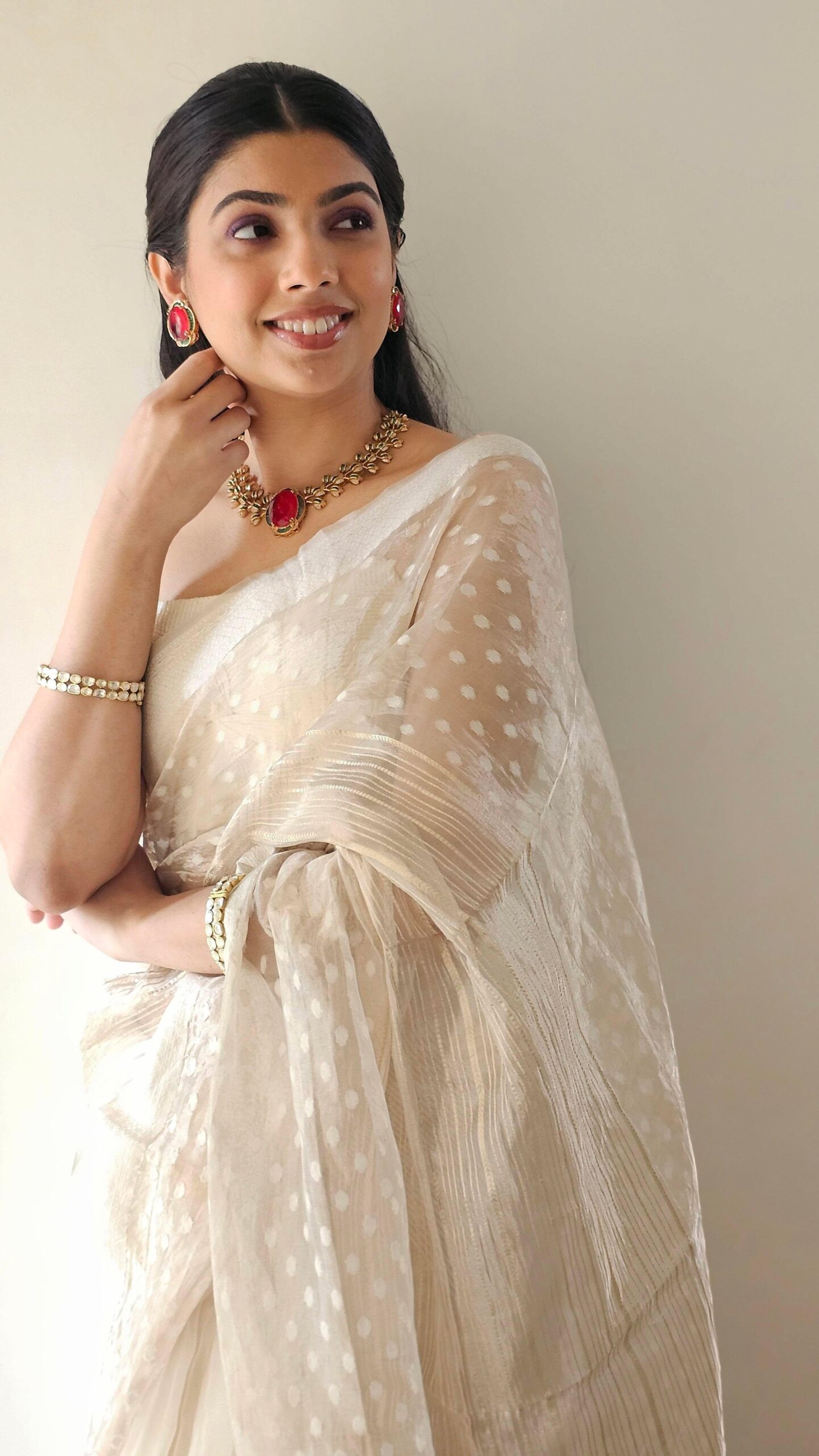 Rossie semi precious quartz necklace Thumbnail