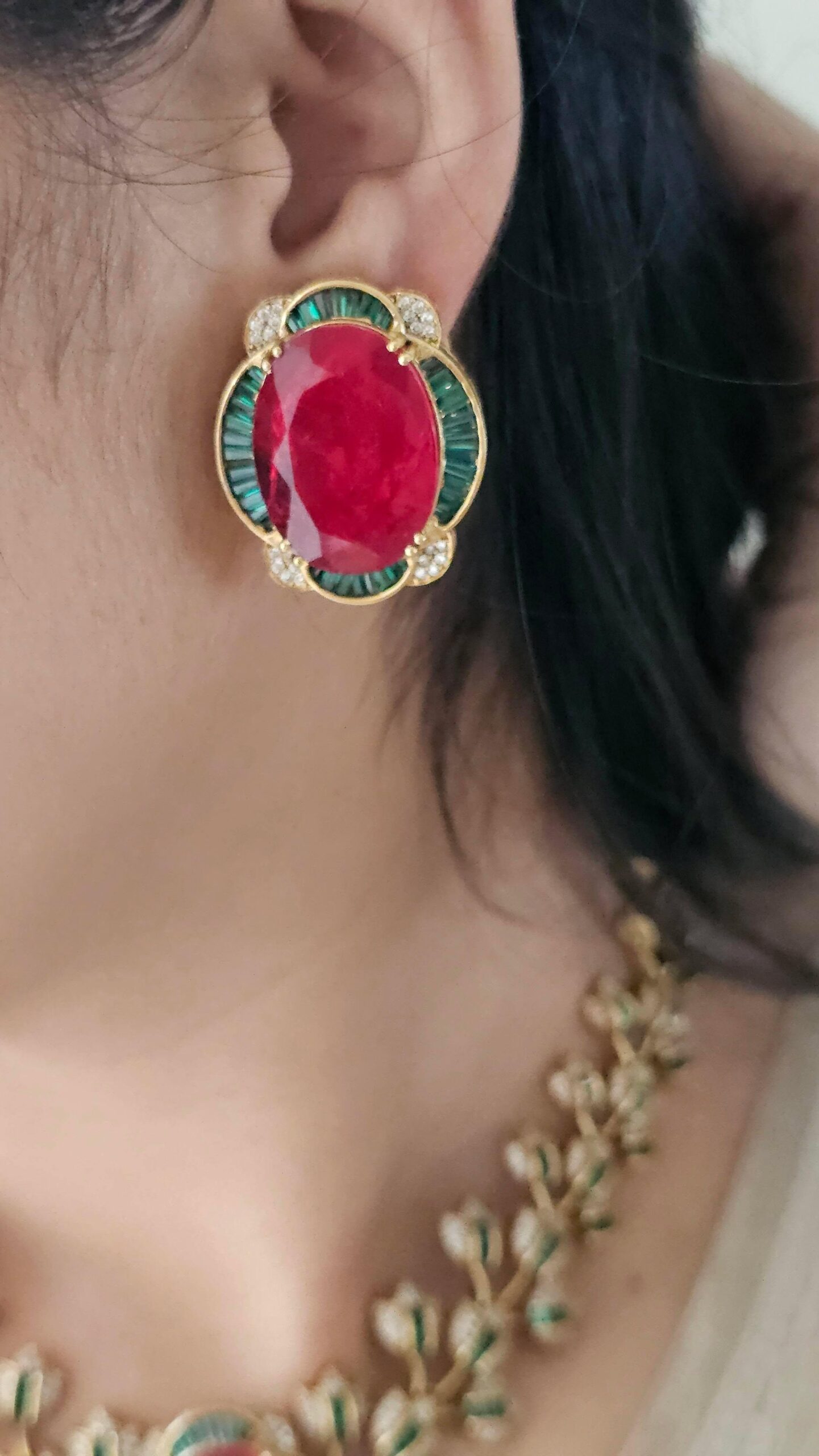 Rossie semi precious quartz necklace Thumbnail