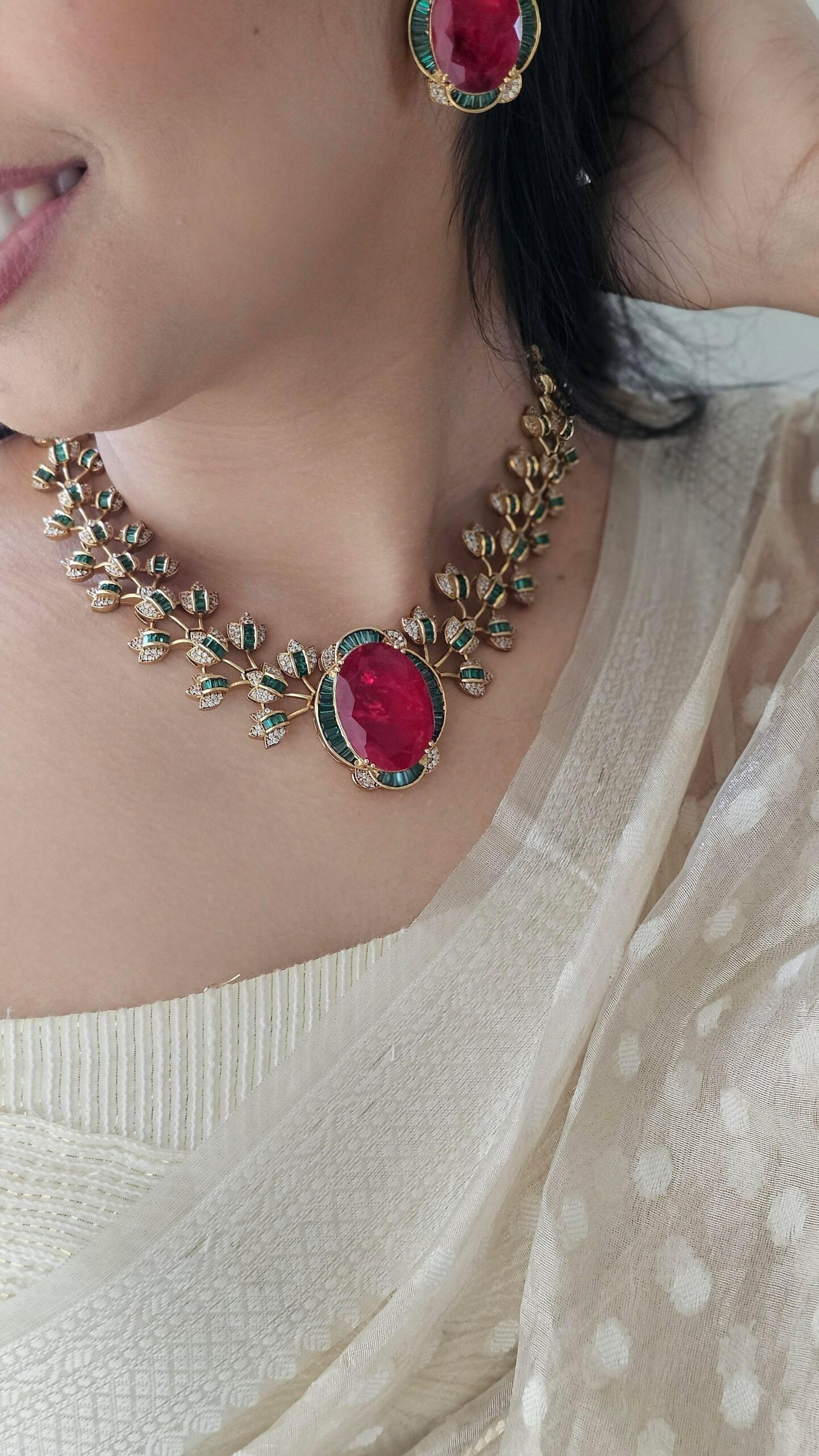 Rossie semi precious quartz necklace Thumbnail