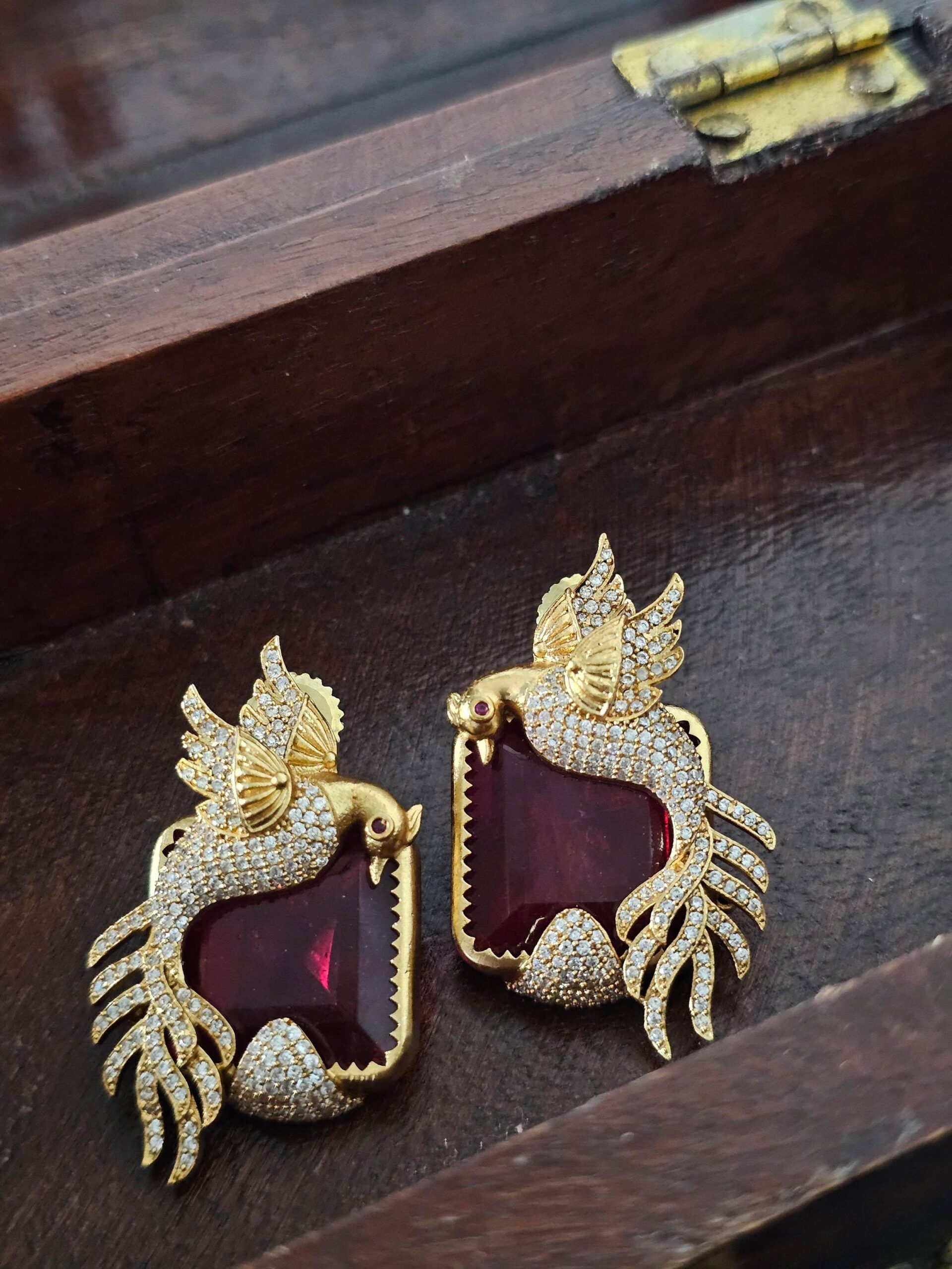 Nash quartz earrings Thumbnail