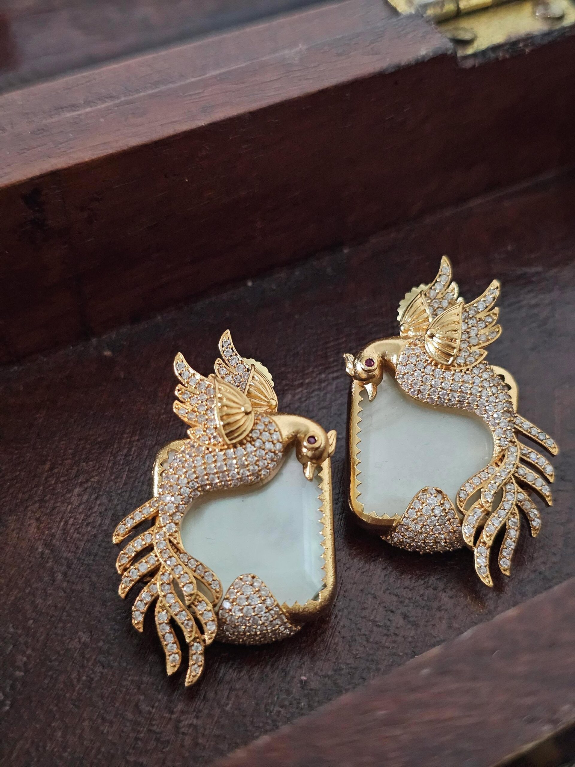 Nash quartz earrings Thumbnail