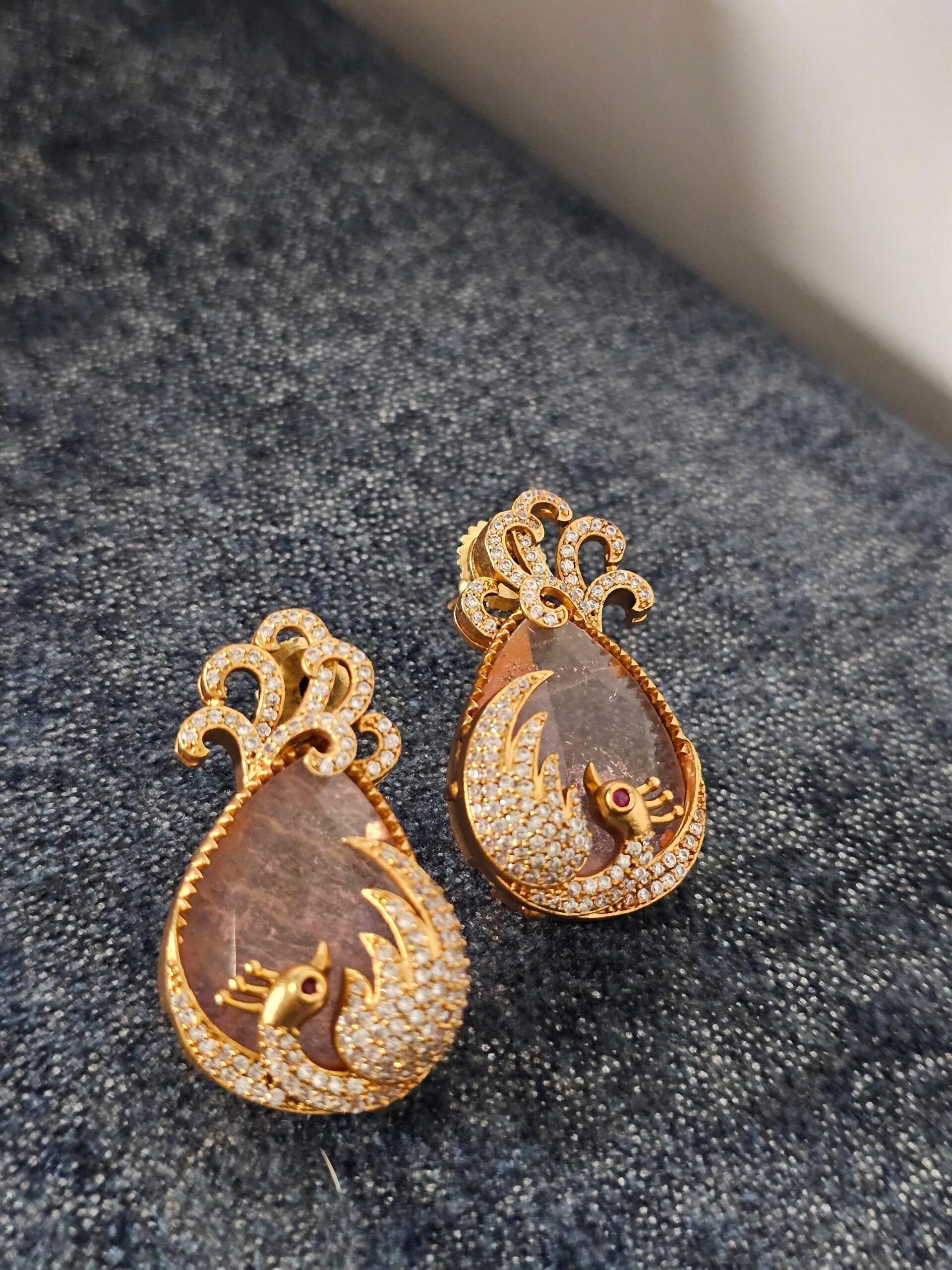 Dripti quartz earrings Thumbnail