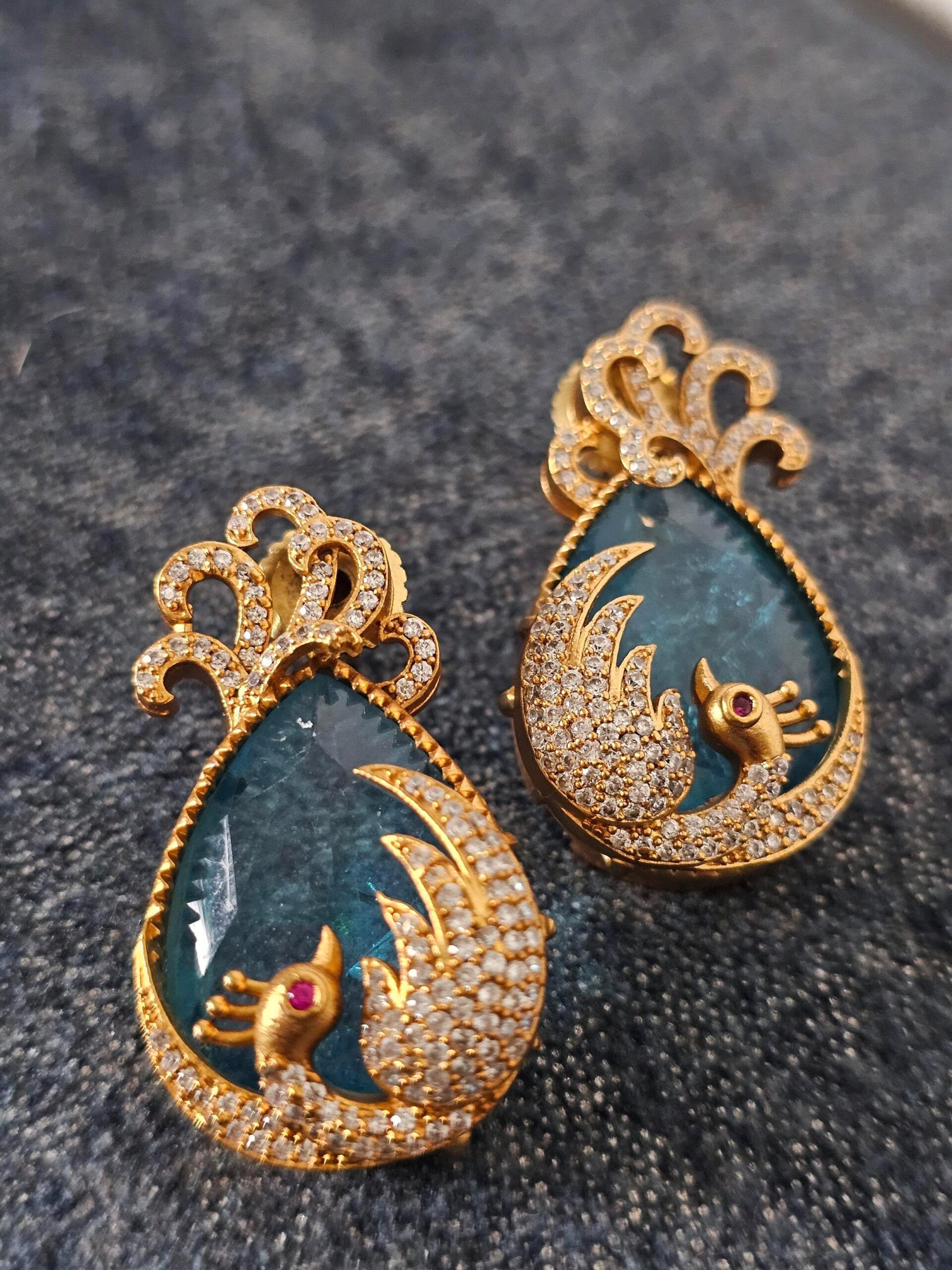 Dripti quartz earrings Thumbnail