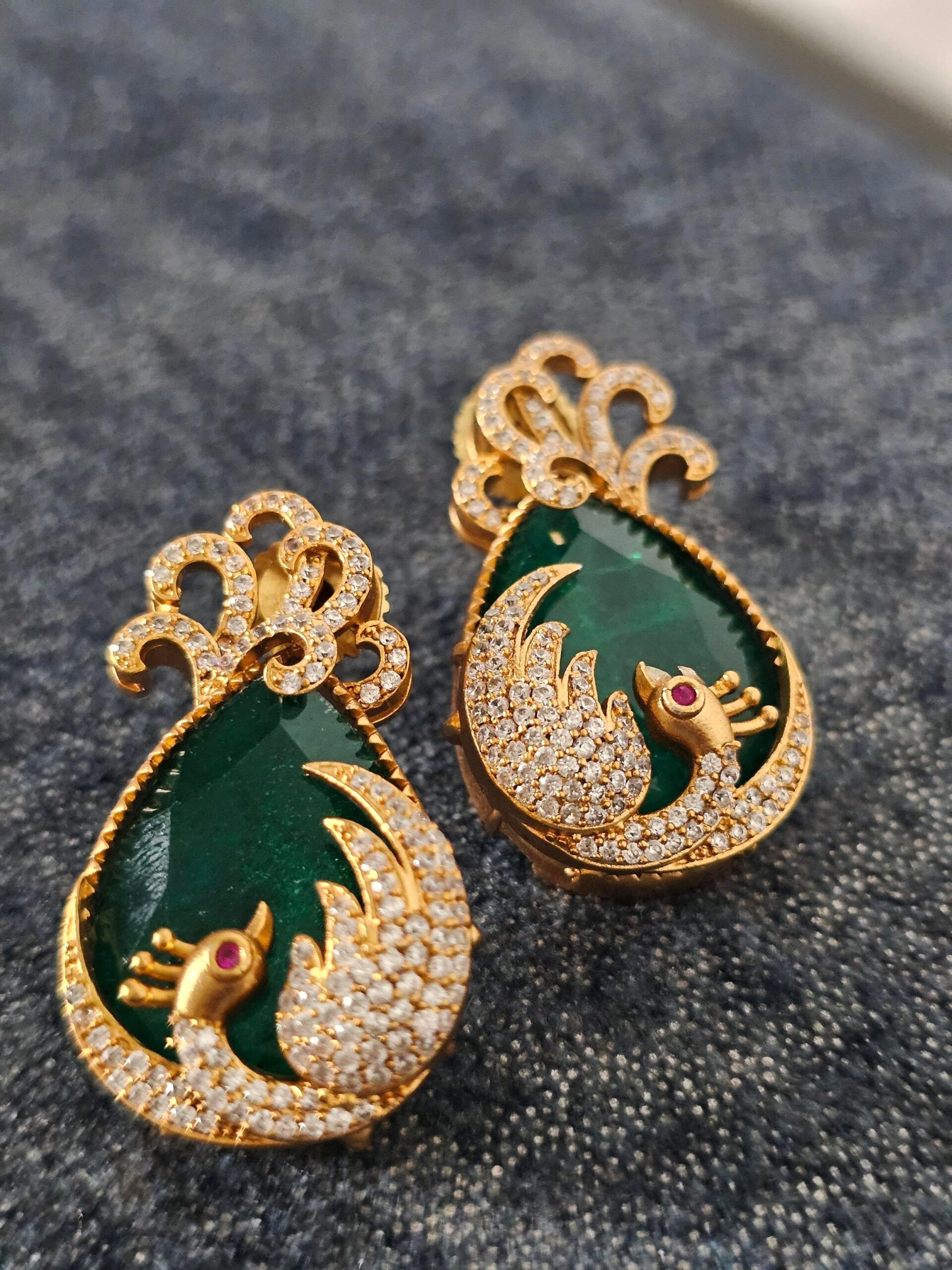 Dripti quartz earrings Thumbnail