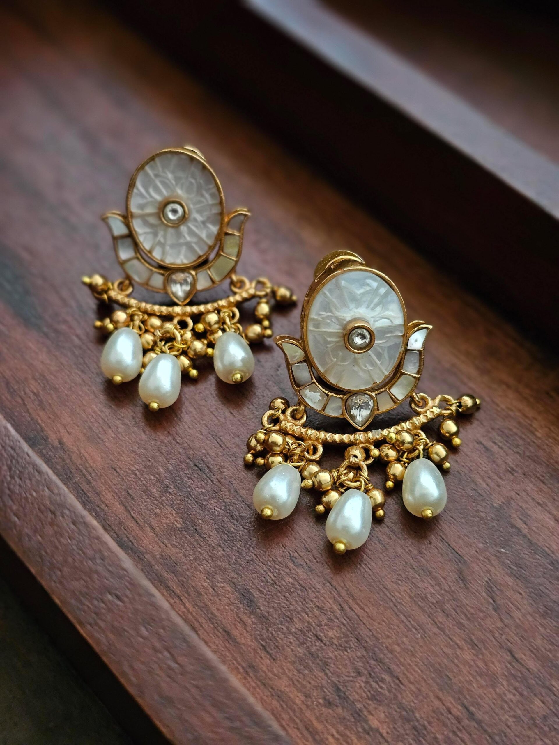 Janvi handcrafted delicate necklace Thumbnail