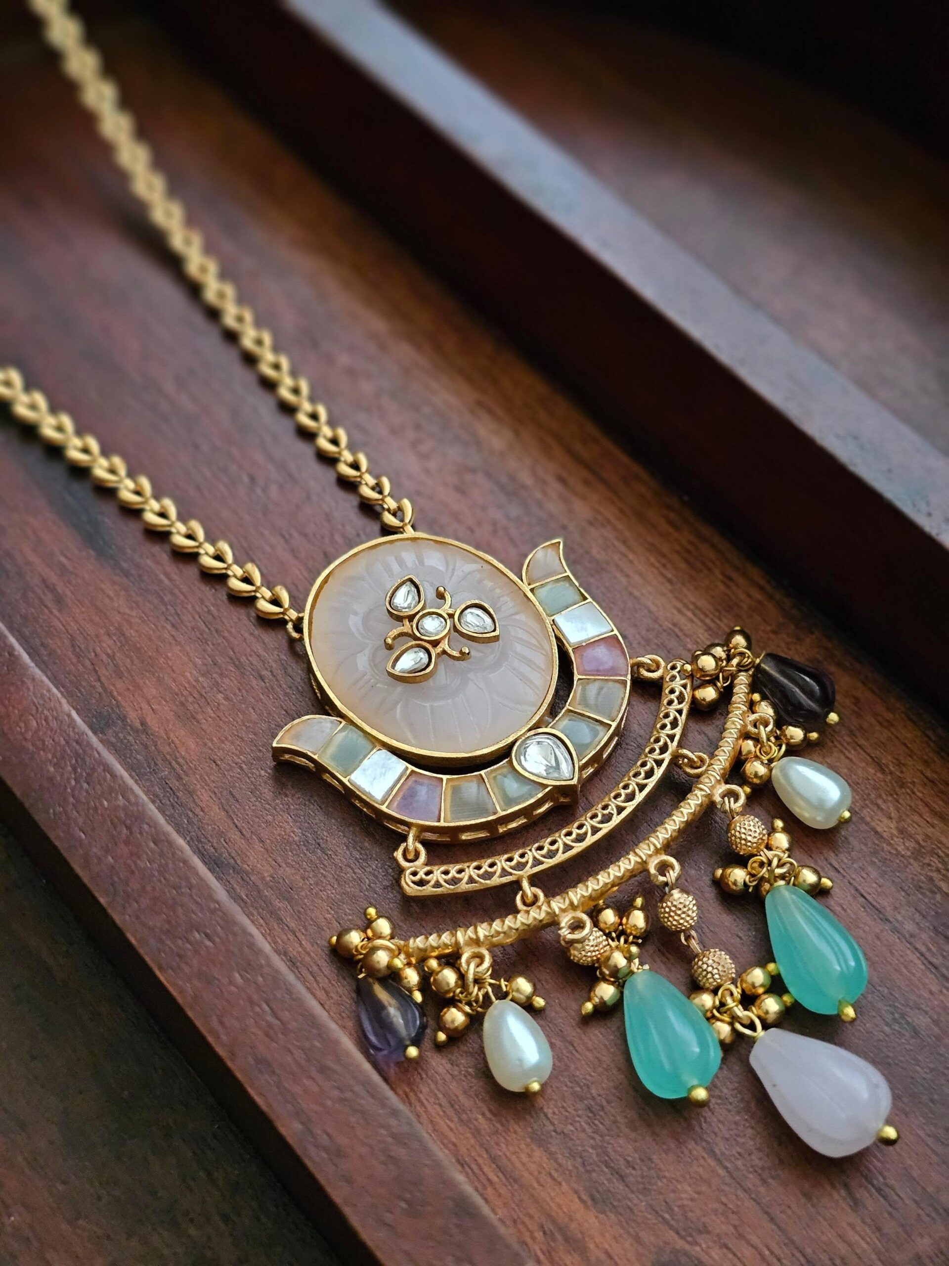 Janvi handcrafted delicate necklace Thumbnail