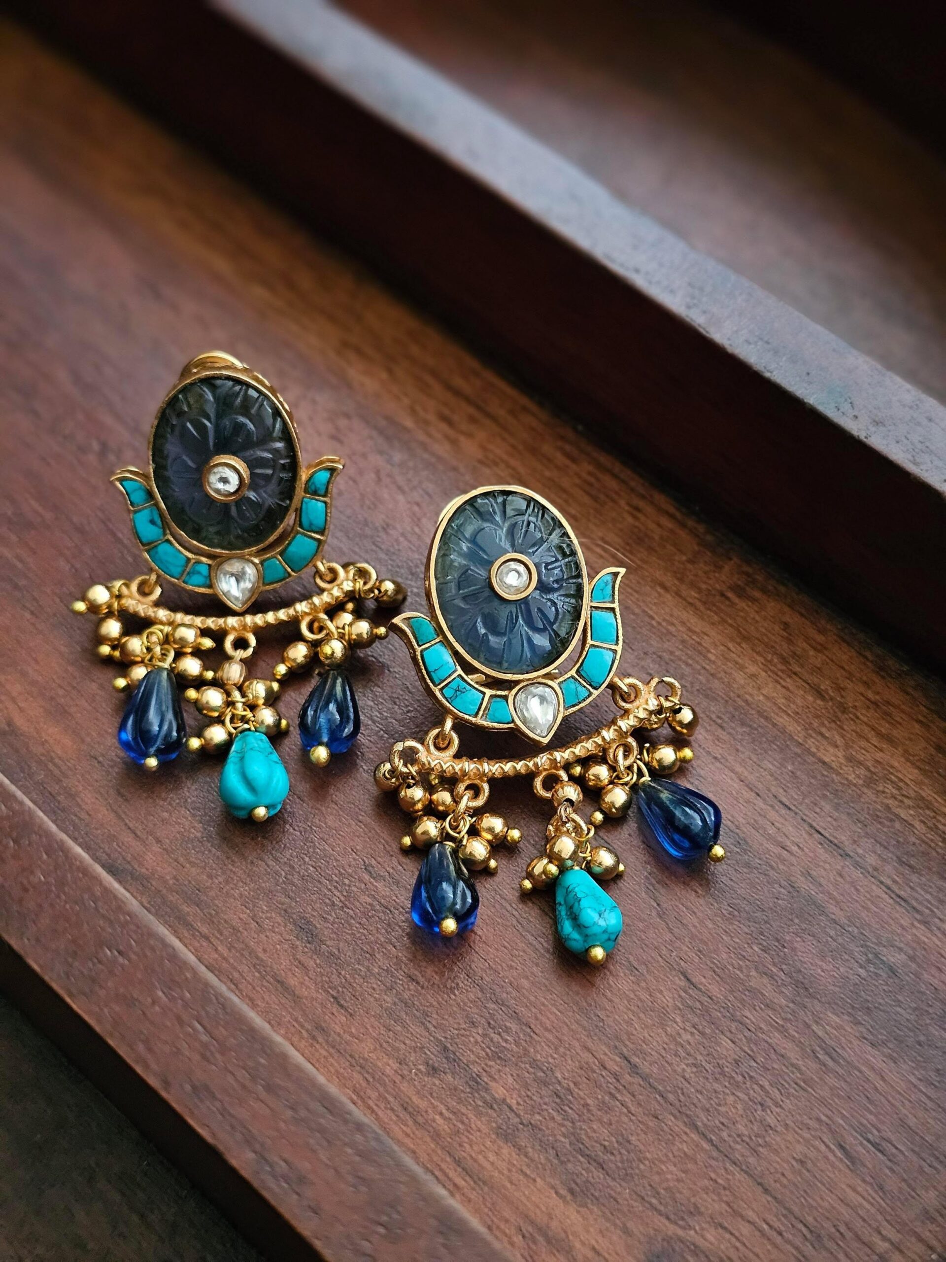 Janvi handcrafted delicate necklace Thumbnail