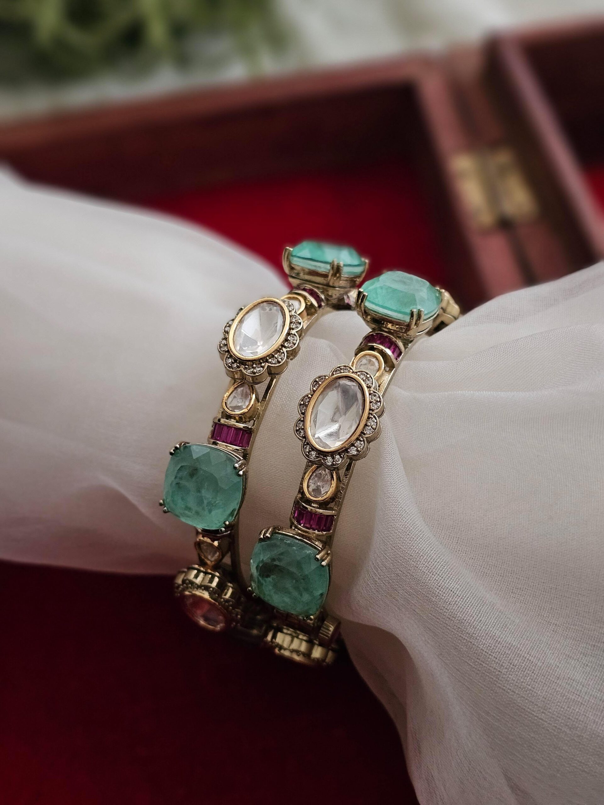 Nazariya openable quartz and polki bangles Thumbnail