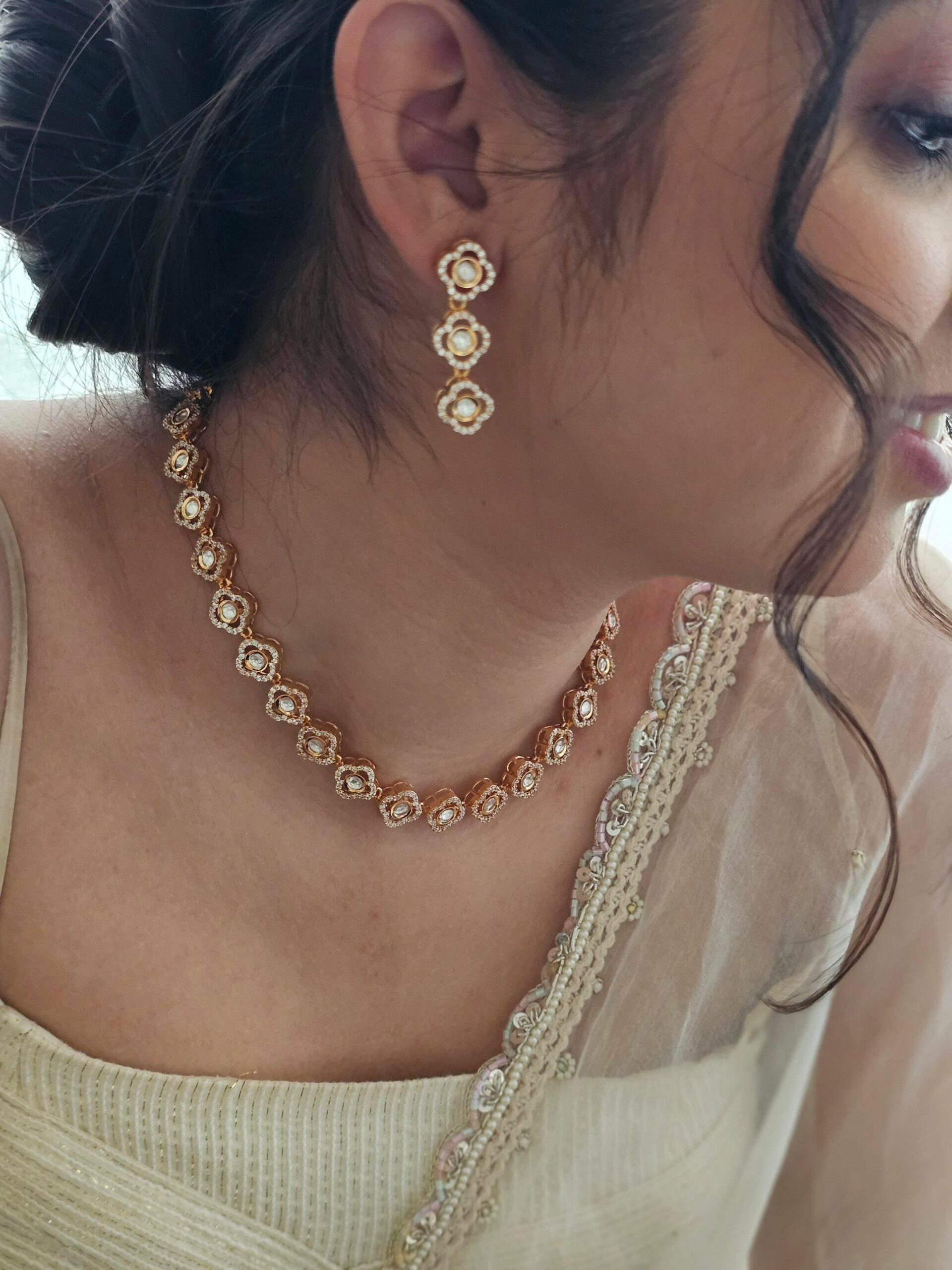 Flora delicate polki necklace Thumbnail