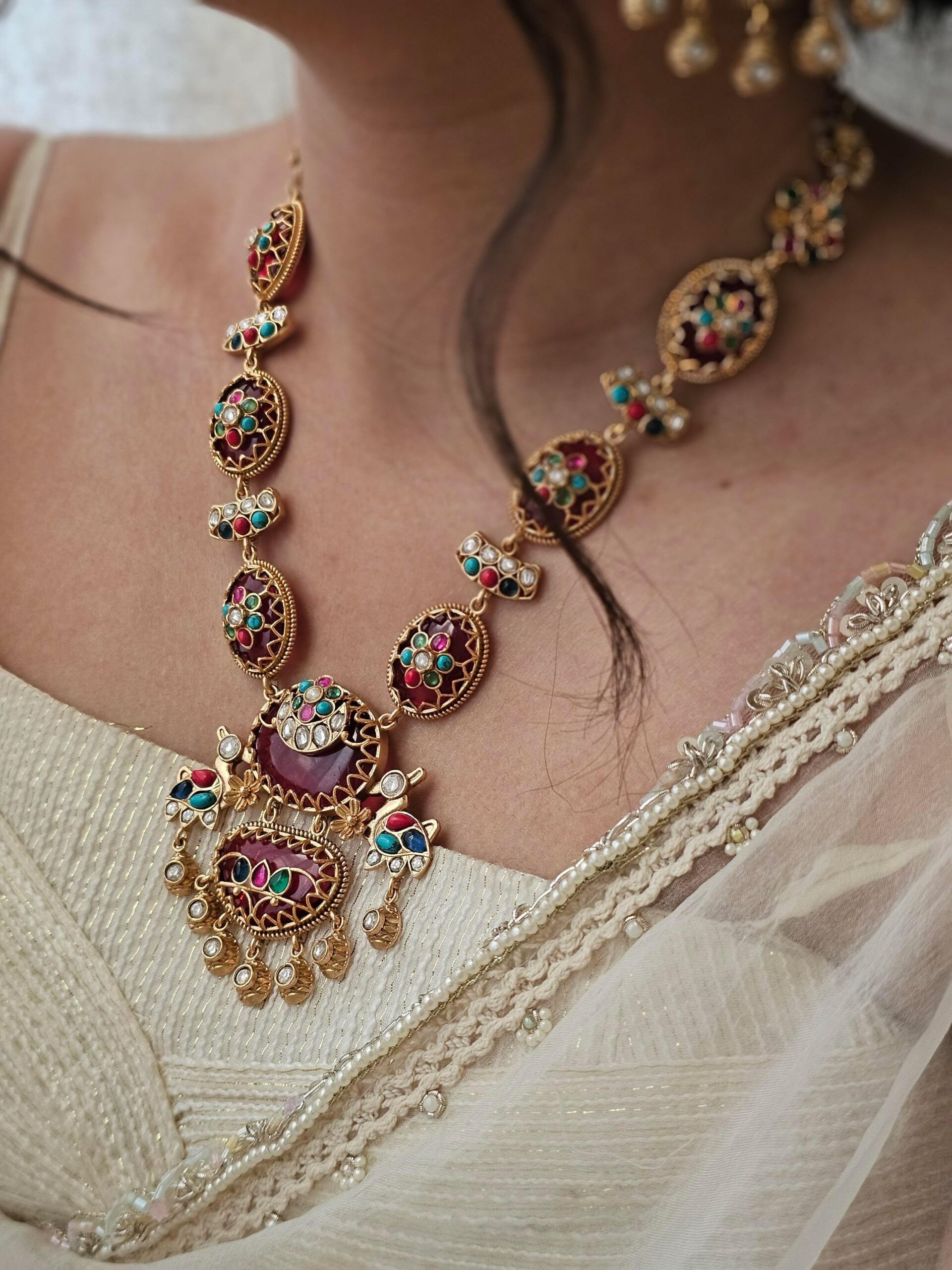 Aarvi handcrafted quartz necklace Thumbnail