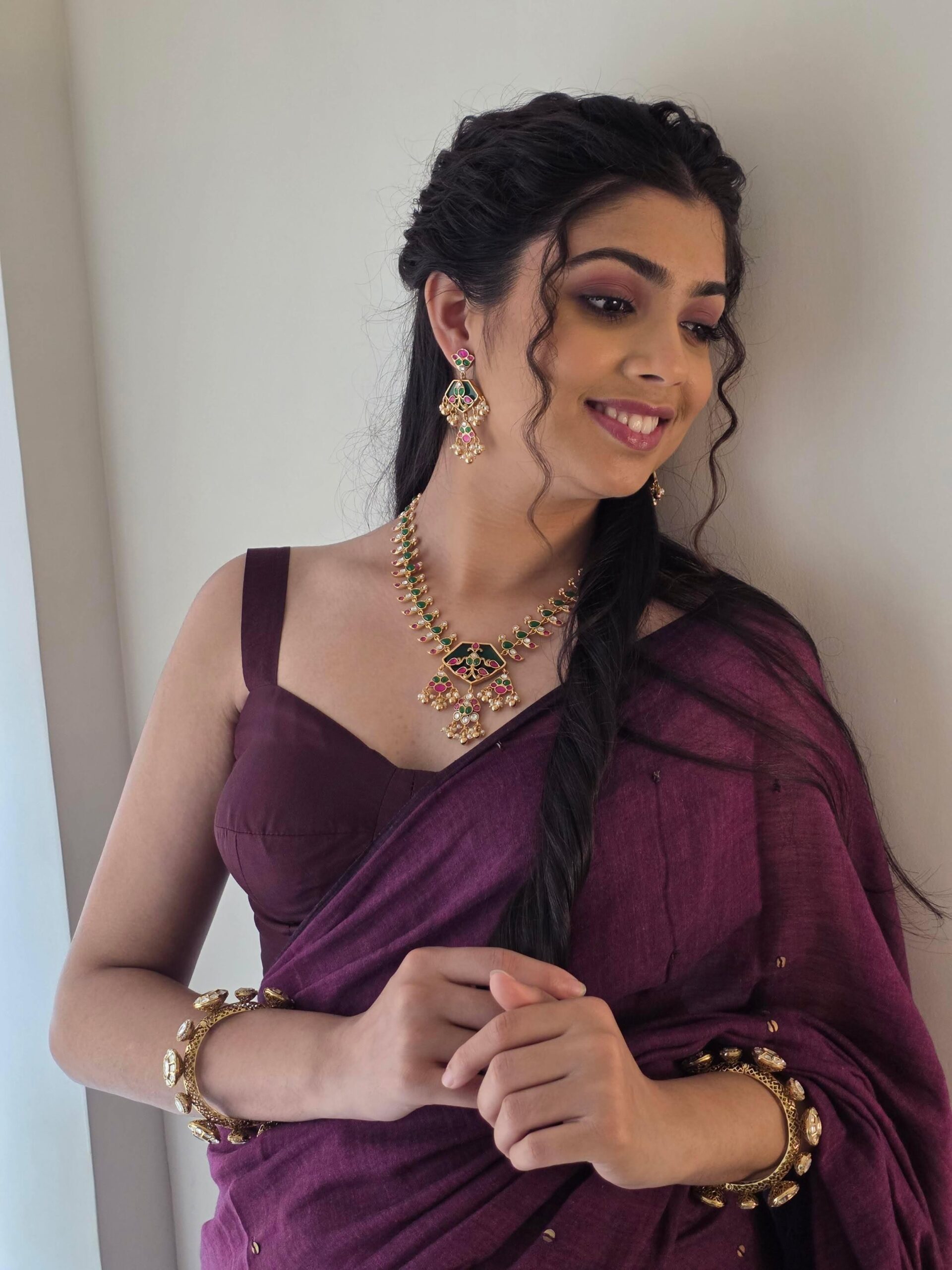 Harshika quartz and polki necklace Thumbnail