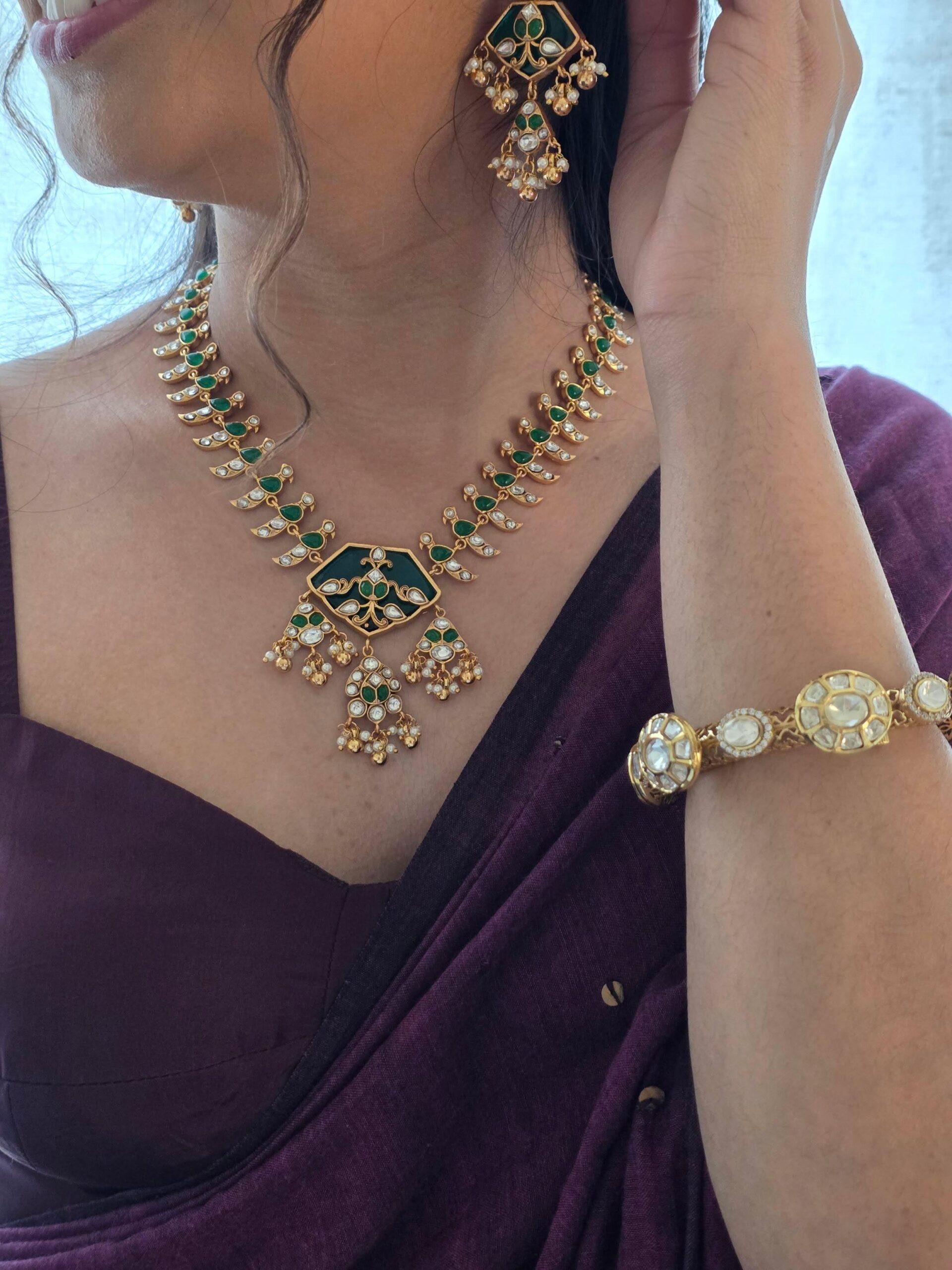 Harshika quartz and polki necklace Thumbnail