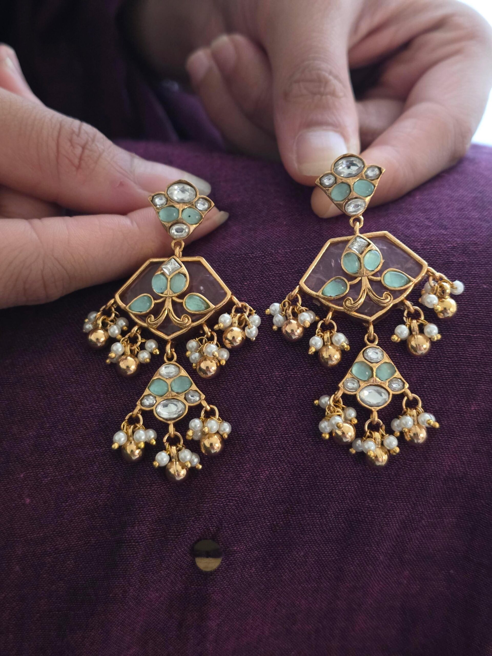 Harshika quartz and polki necklace Thumbnail