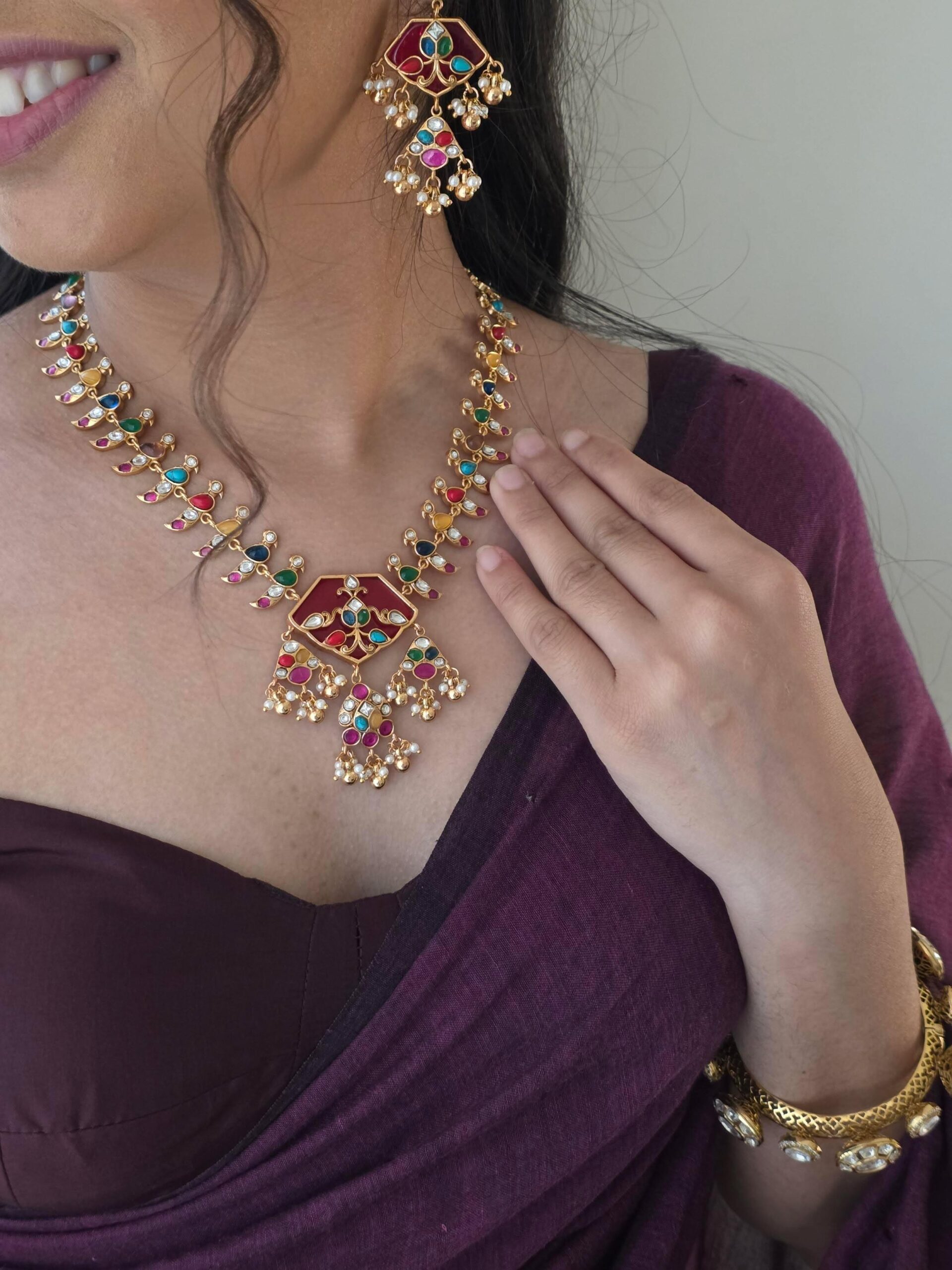 Harshika quartz and polki necklace Thumbnail