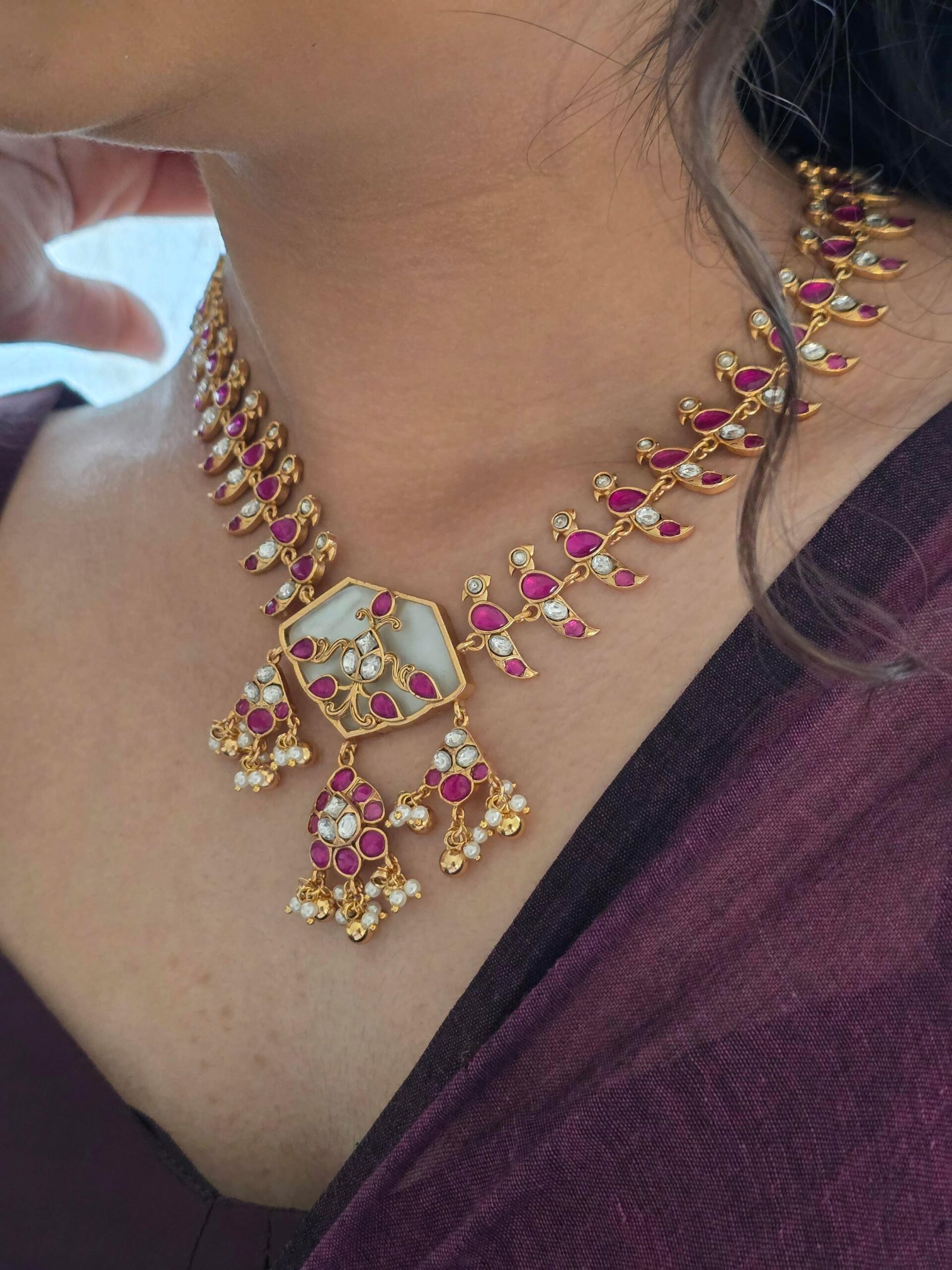 Harshika quartz and polki necklace Thumbnail