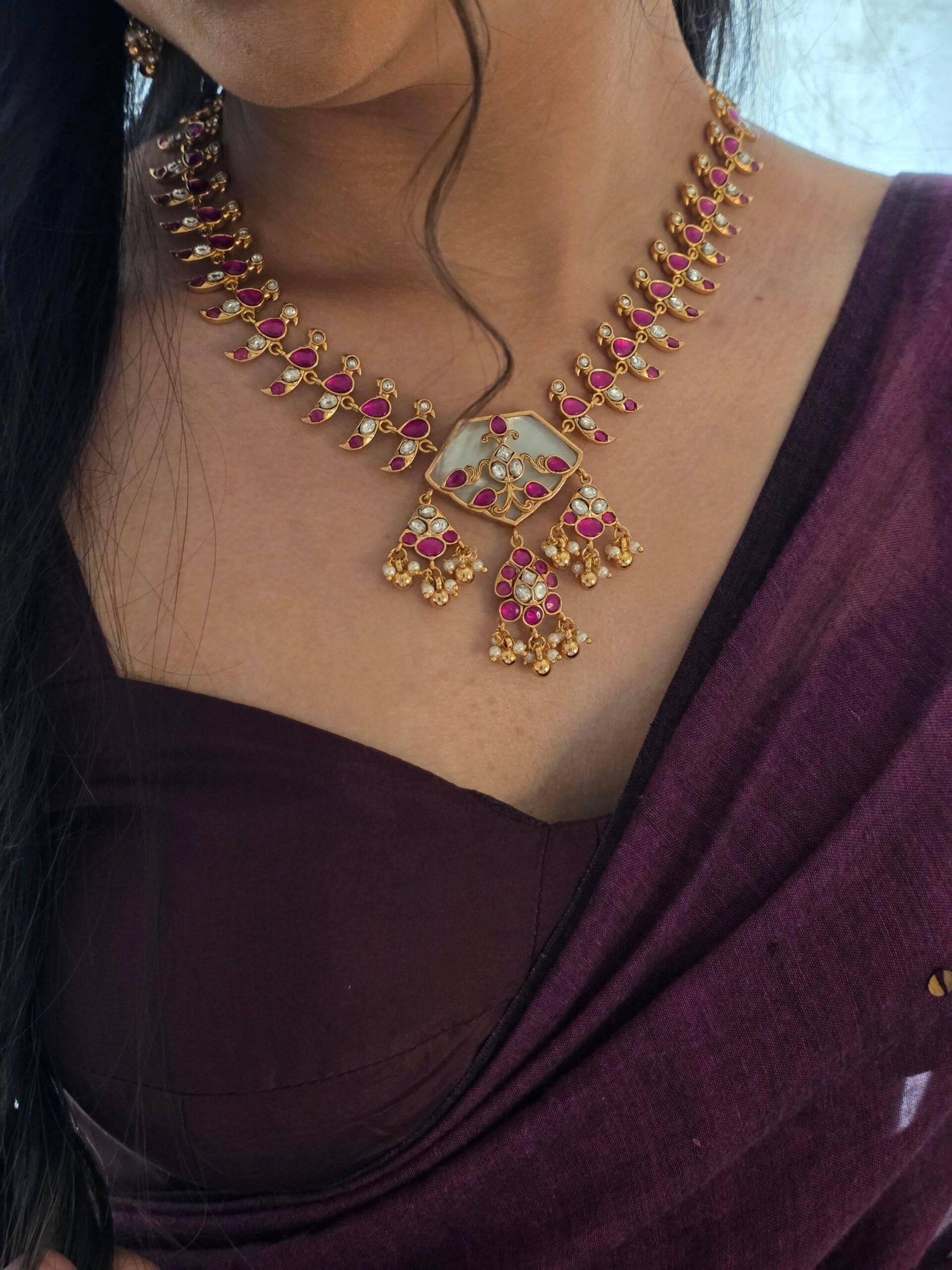 Harshika quartz and polki necklace Thumbnail