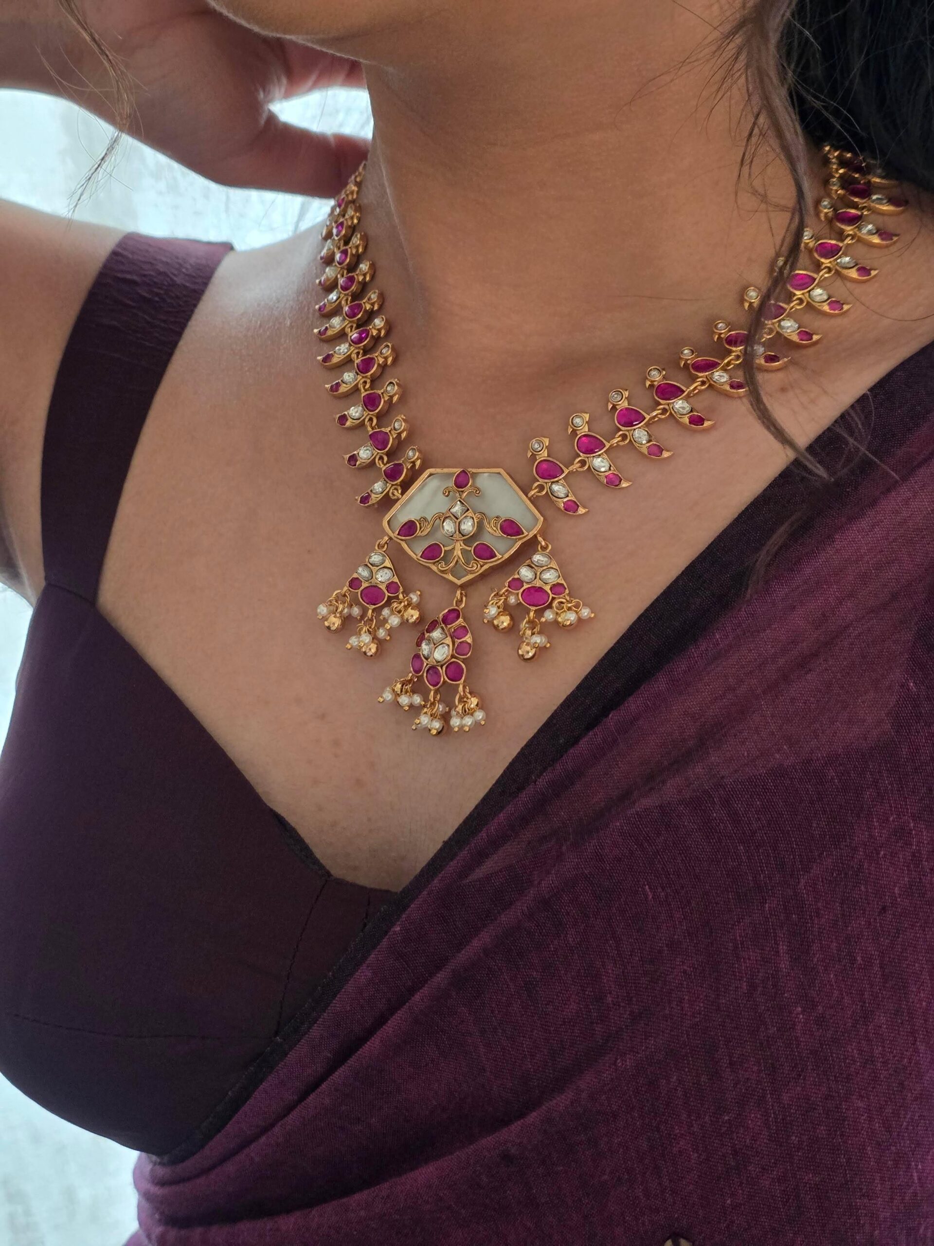 Harshika quartz and polki necklace Thumbnail