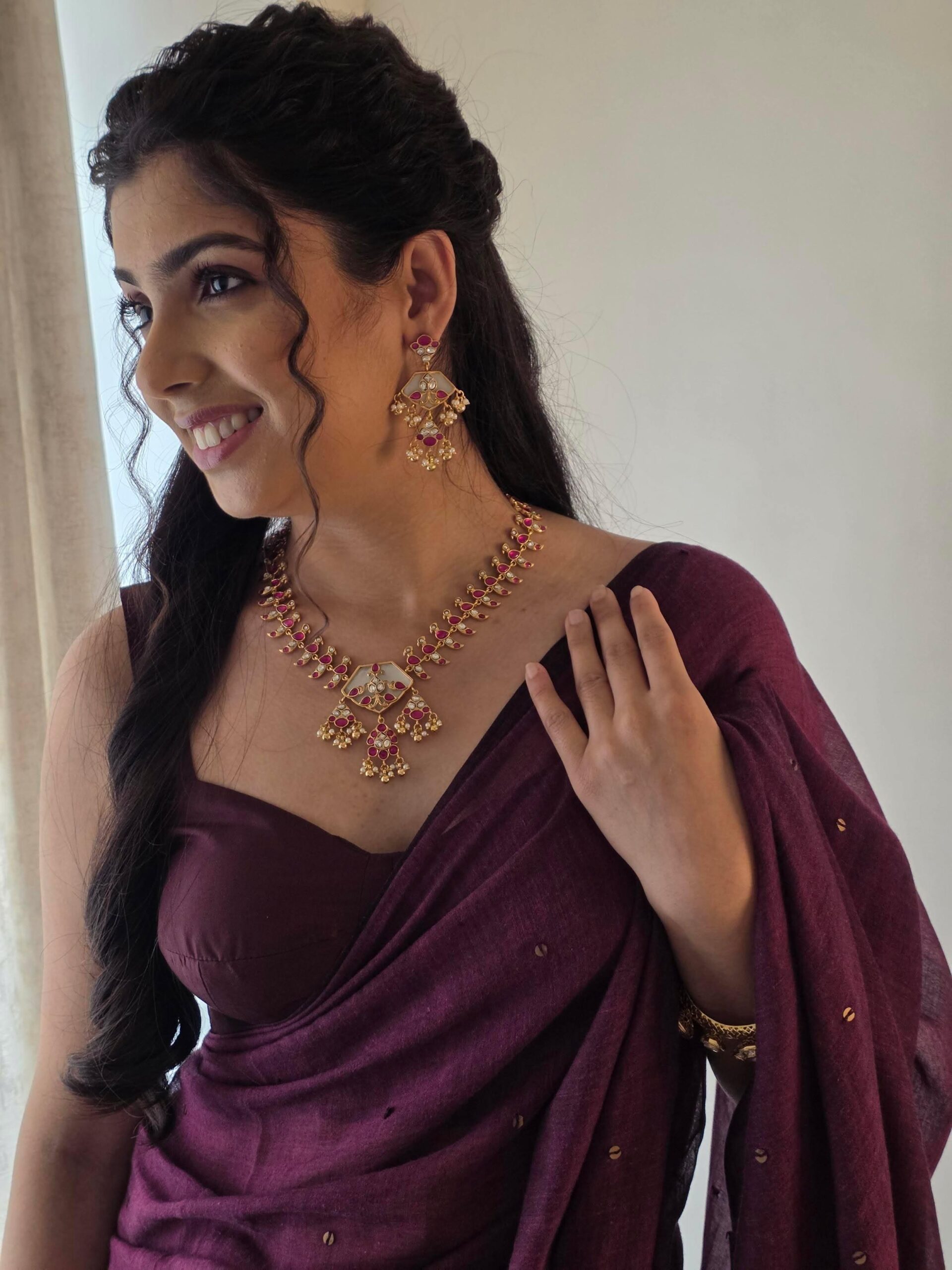 Harshika quartz and polki necklace Thumbnail