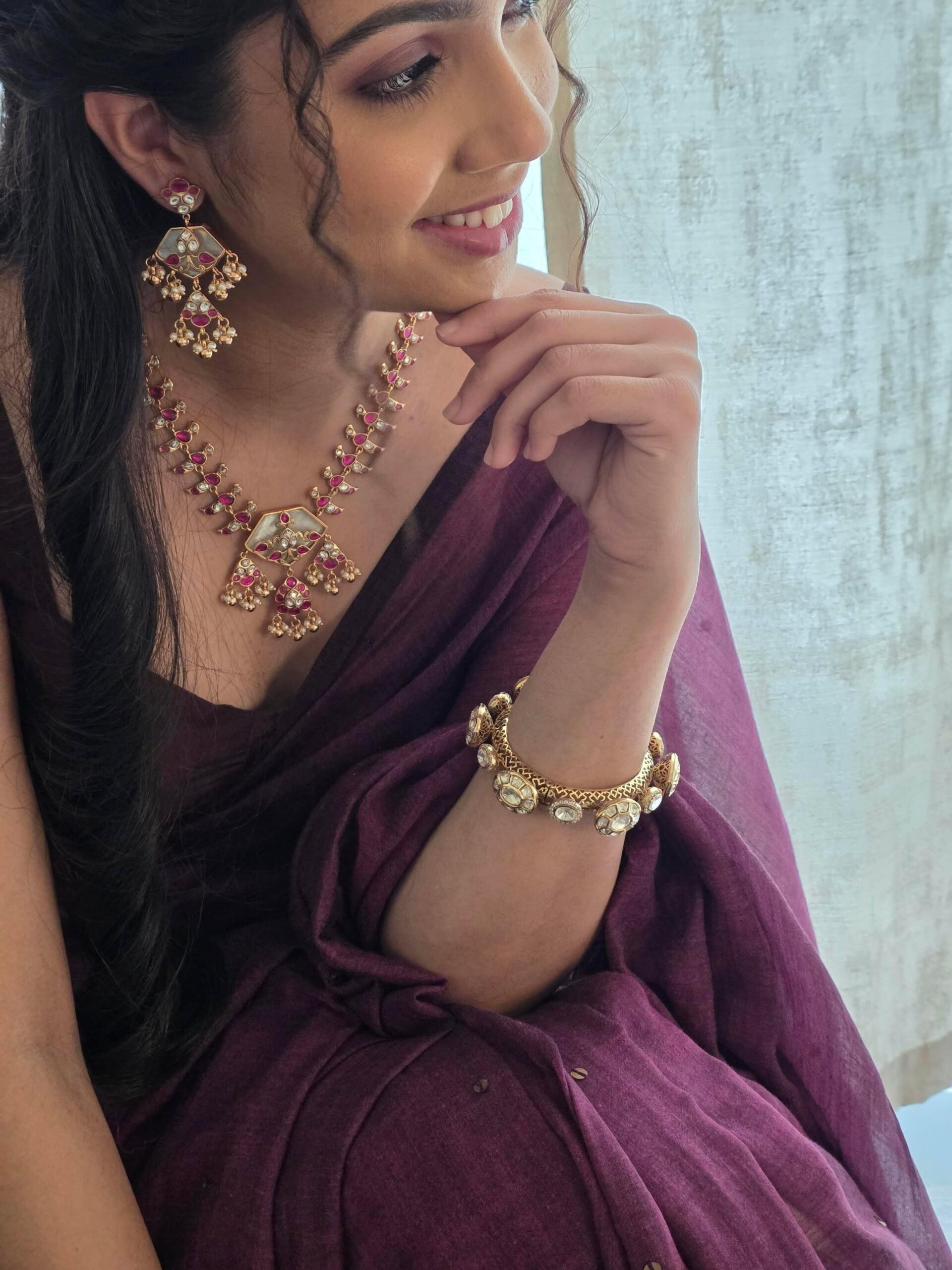 Harshika quartz and polki necklace Thumbnail