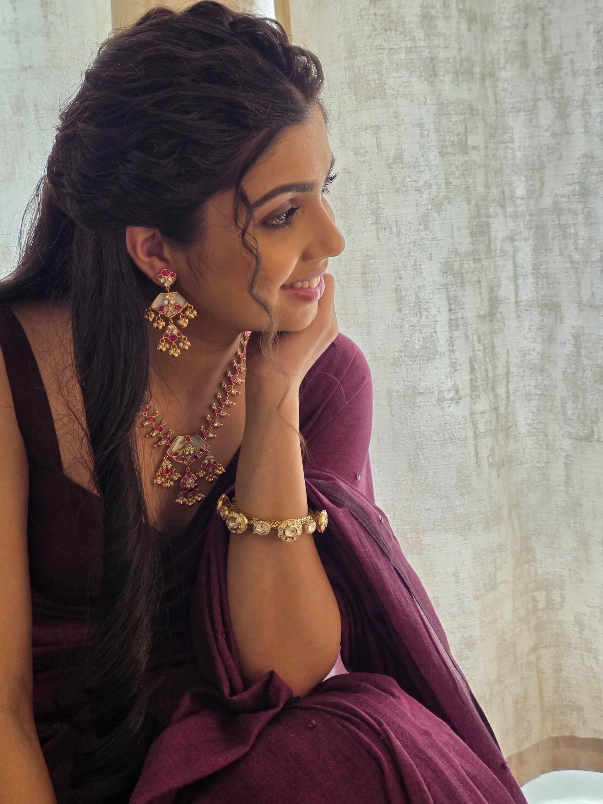 Harshika quartz and polki necklace Thumbnail