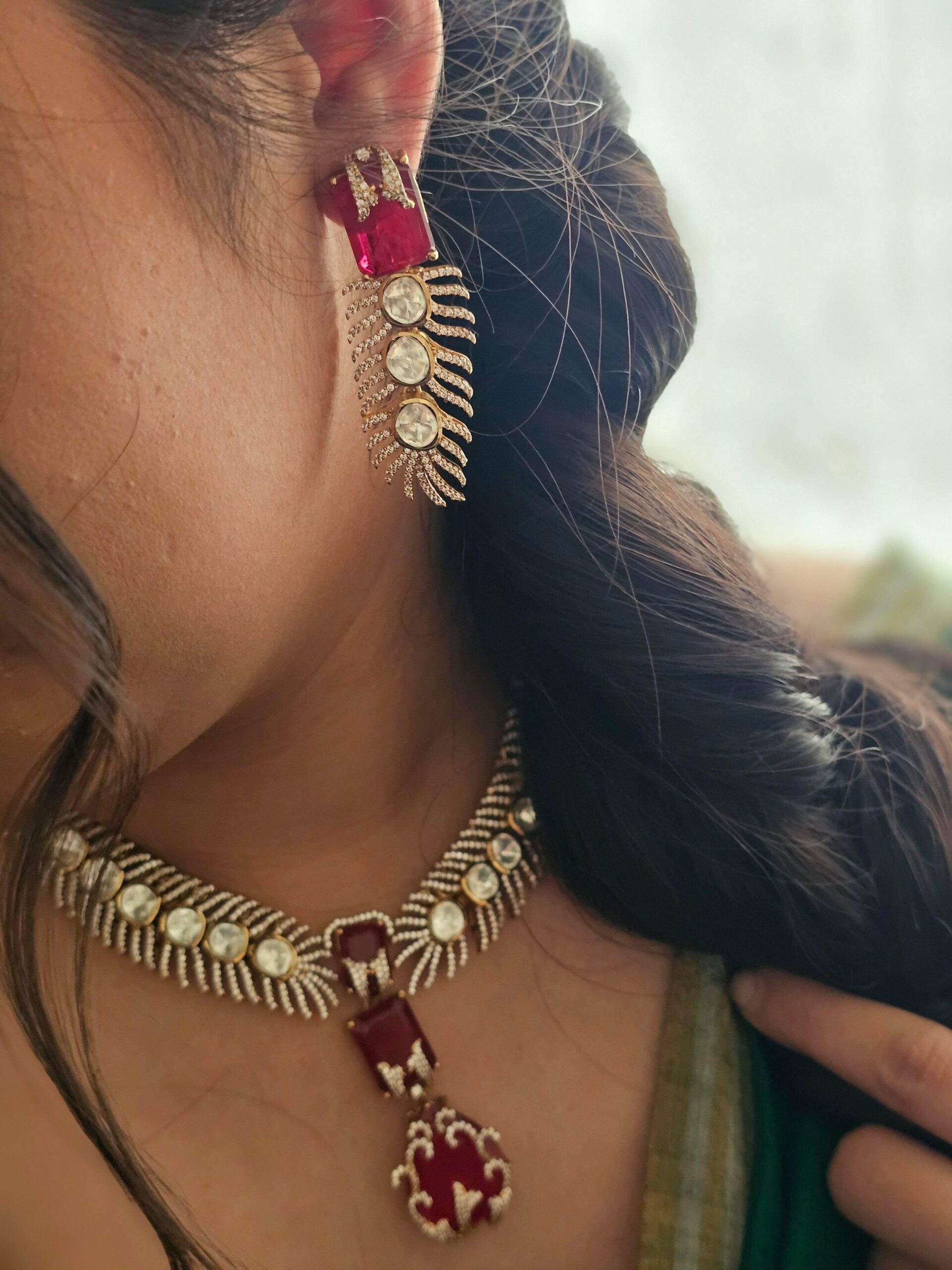 Hiral quartz and polki necklace Thumbnail