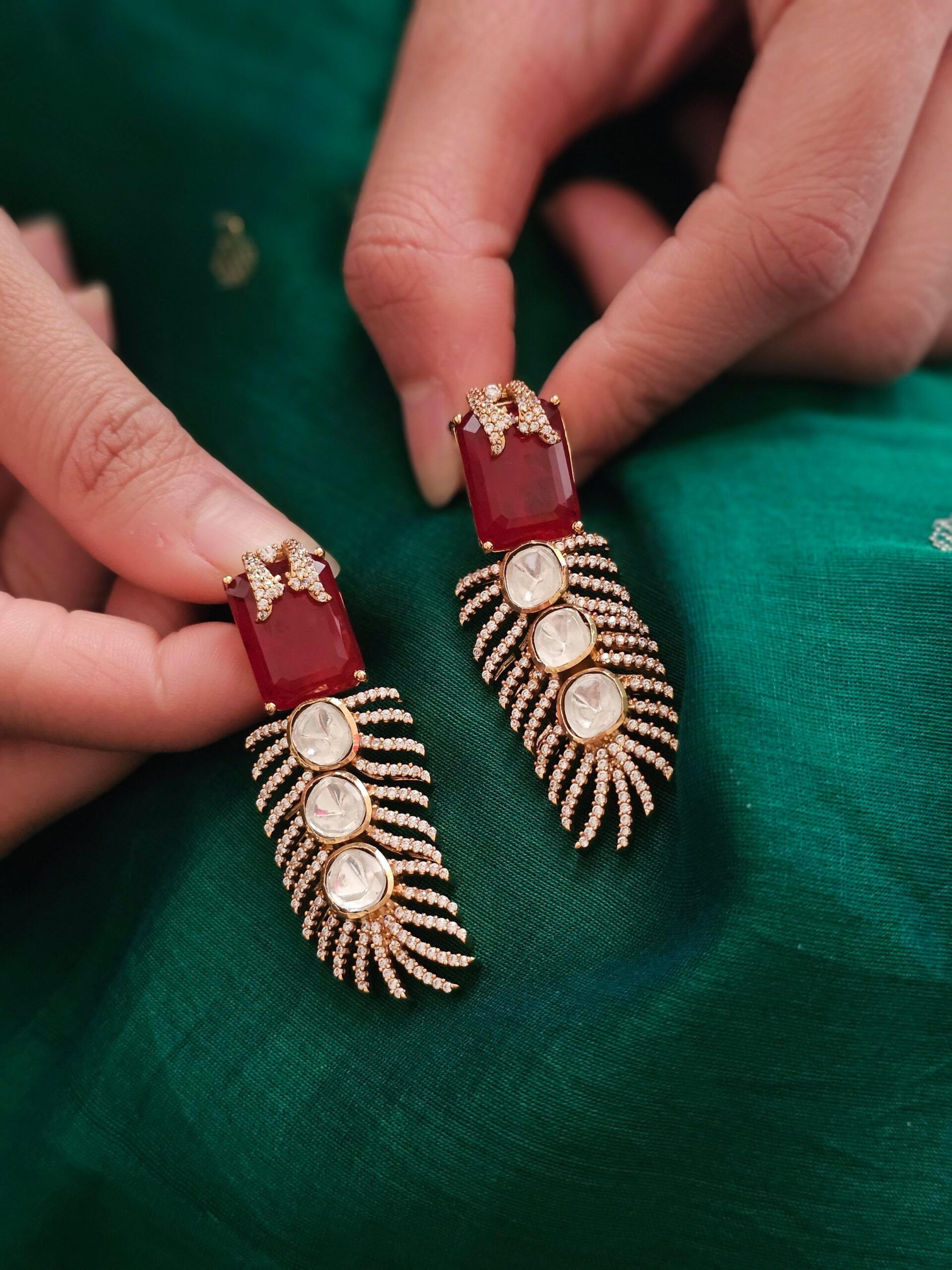 Hiral quartz and polki necklace Thumbnail