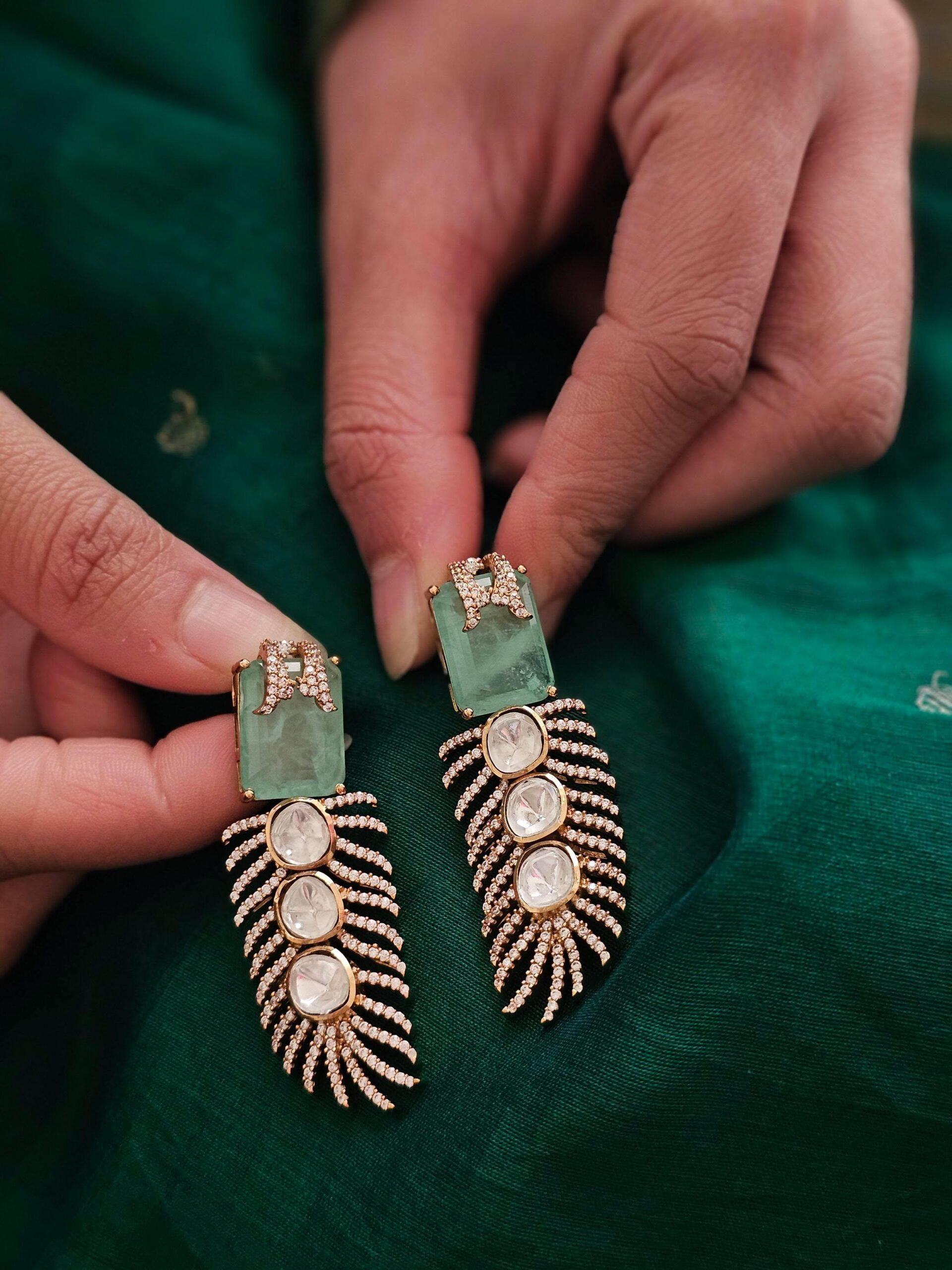 Hiral quartz and polki necklace Thumbnail