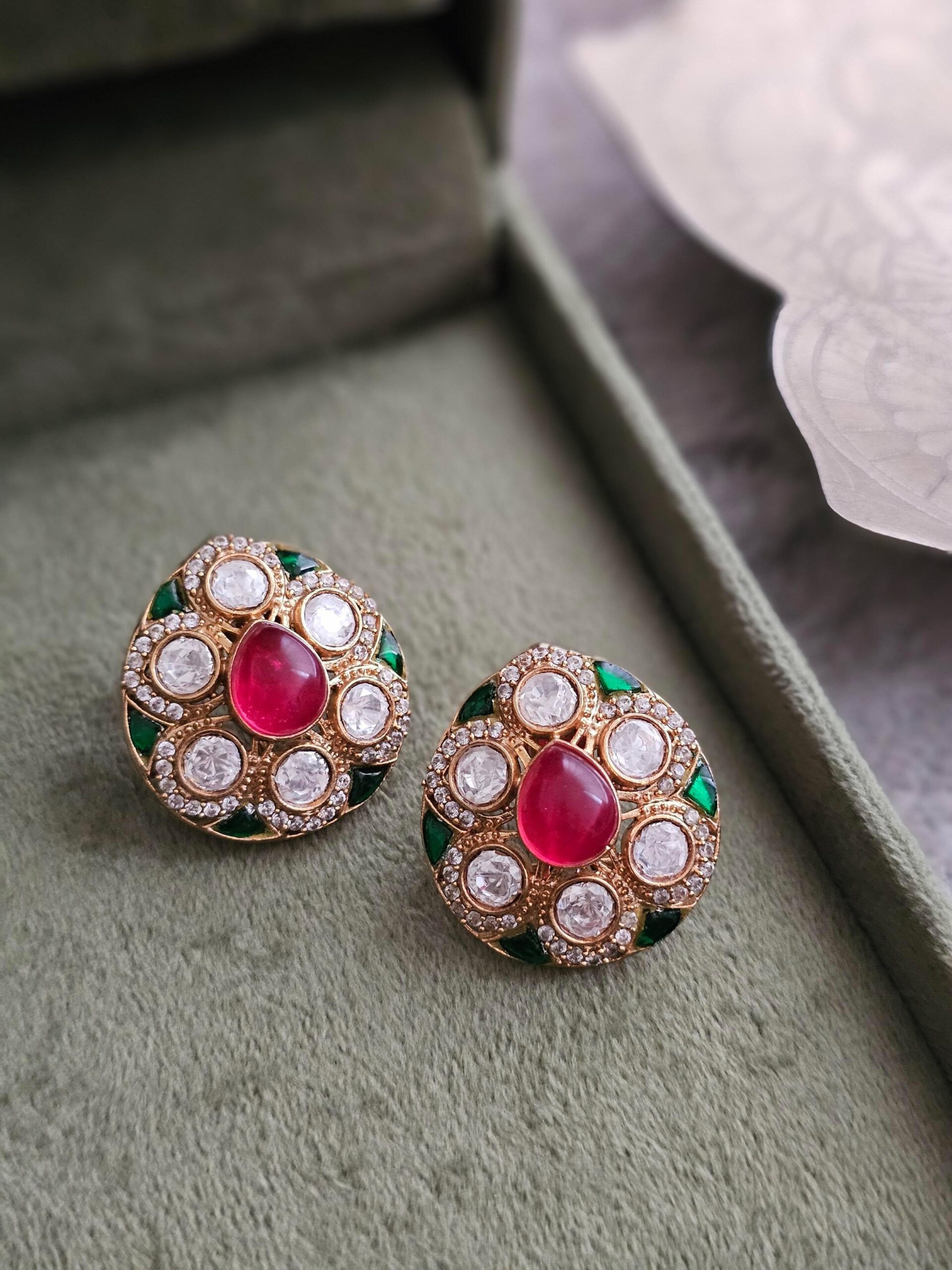 Seema polki studs Thumbnail