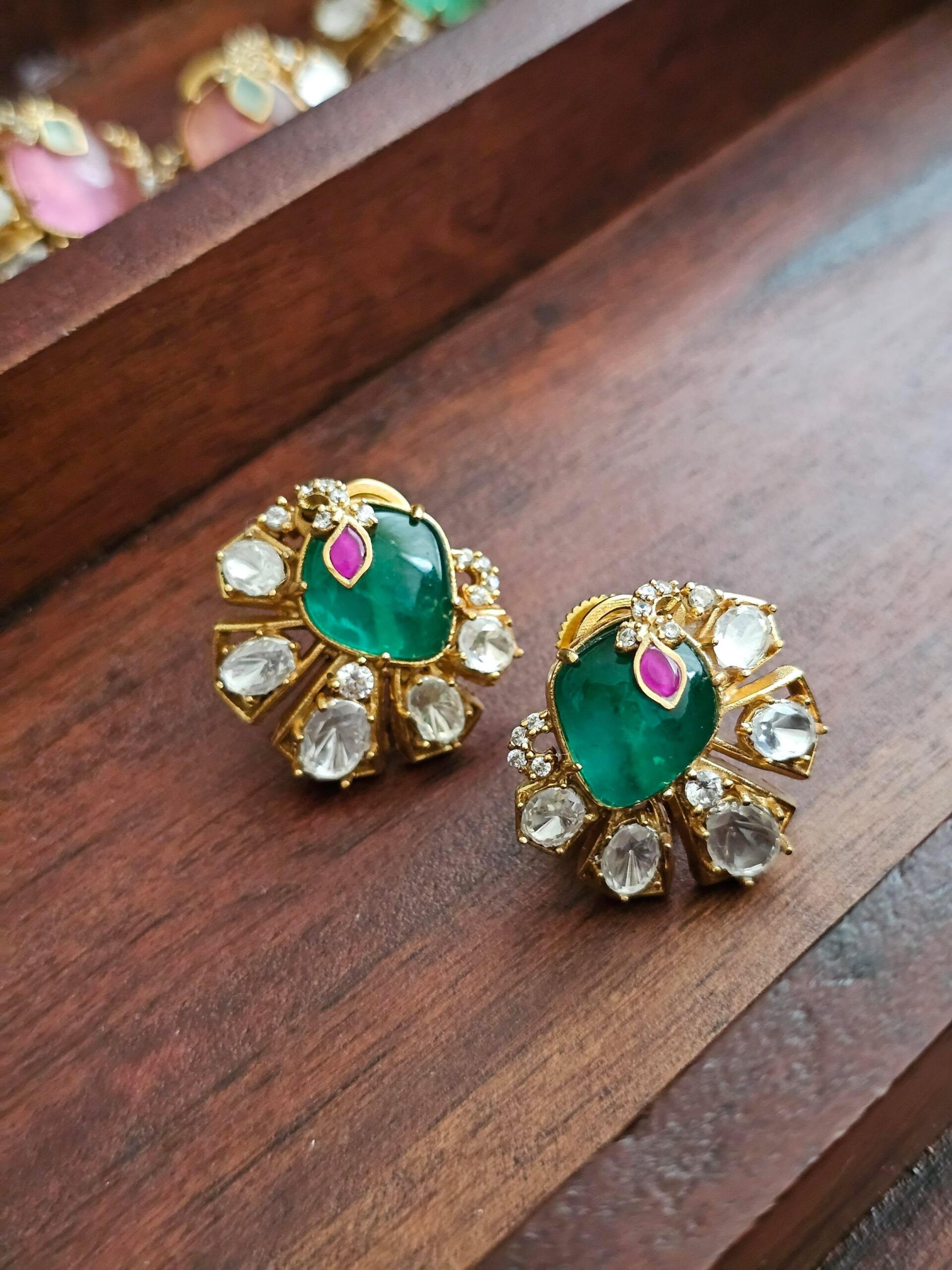 Hania quartz and polki studs Thumbnail