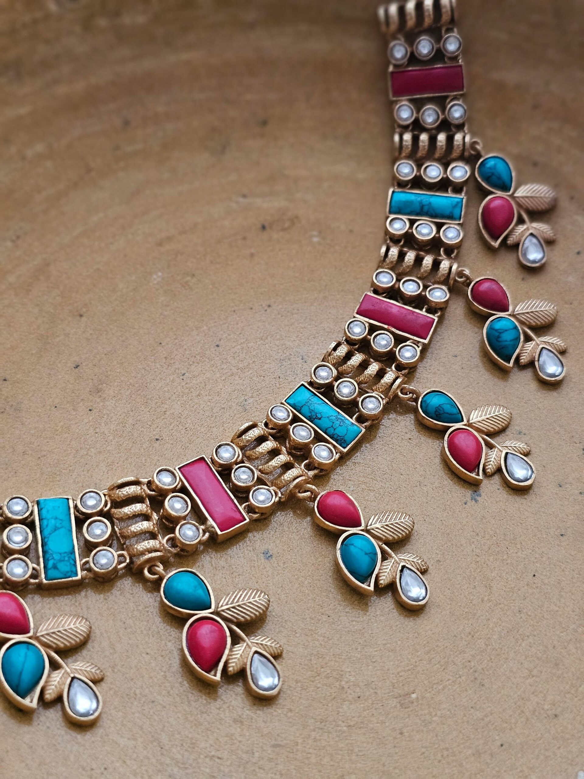 Rasika handcrafted choker Thumbnail