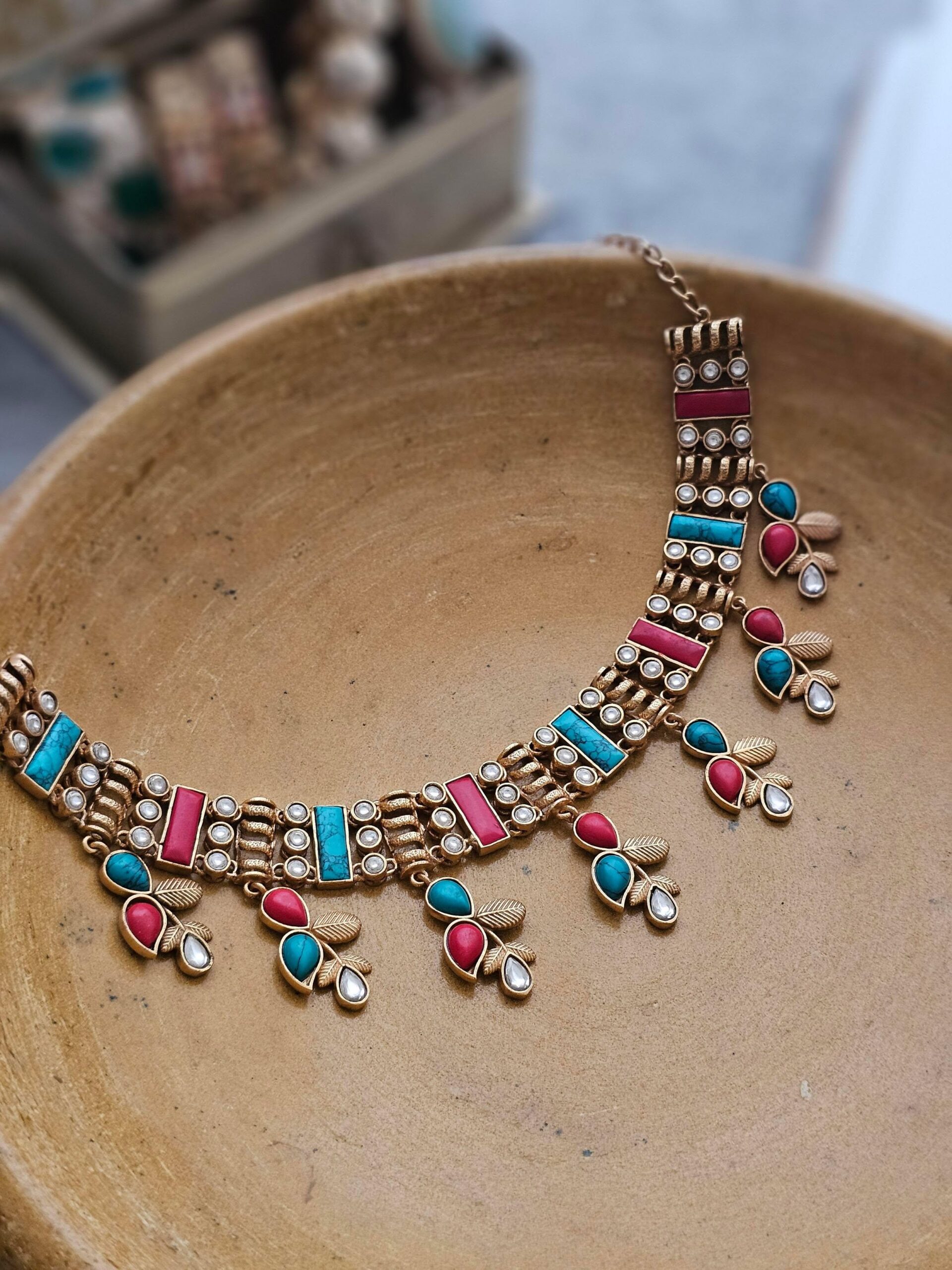 Rasika handcrafted choker Thumbnail