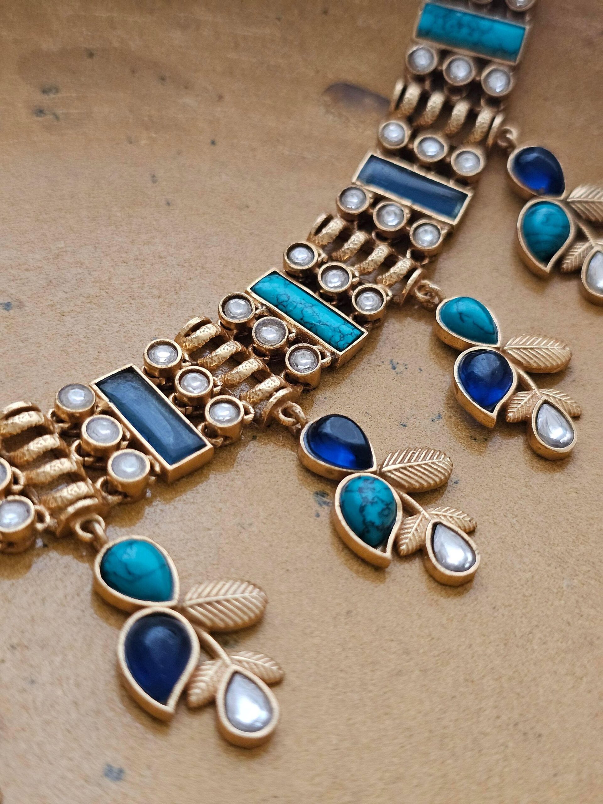 Rasika handcrafted choker Thumbnail