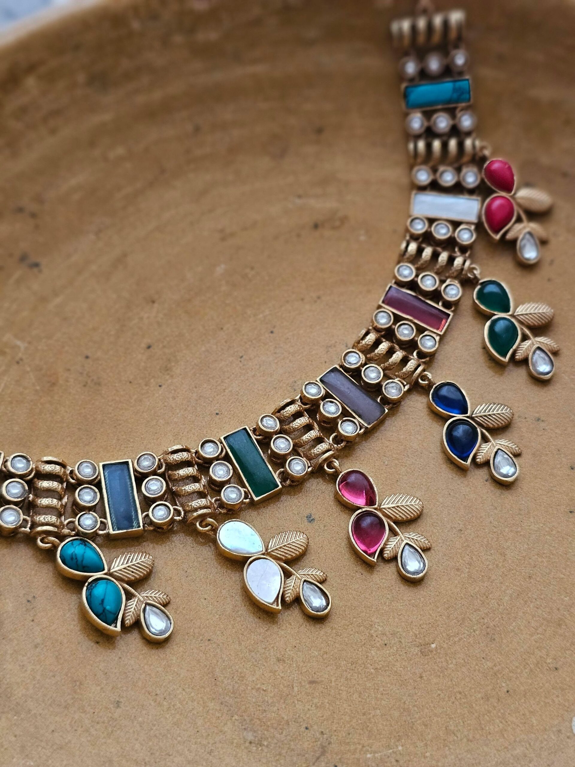 Rasika handcrafted choker Thumbnail