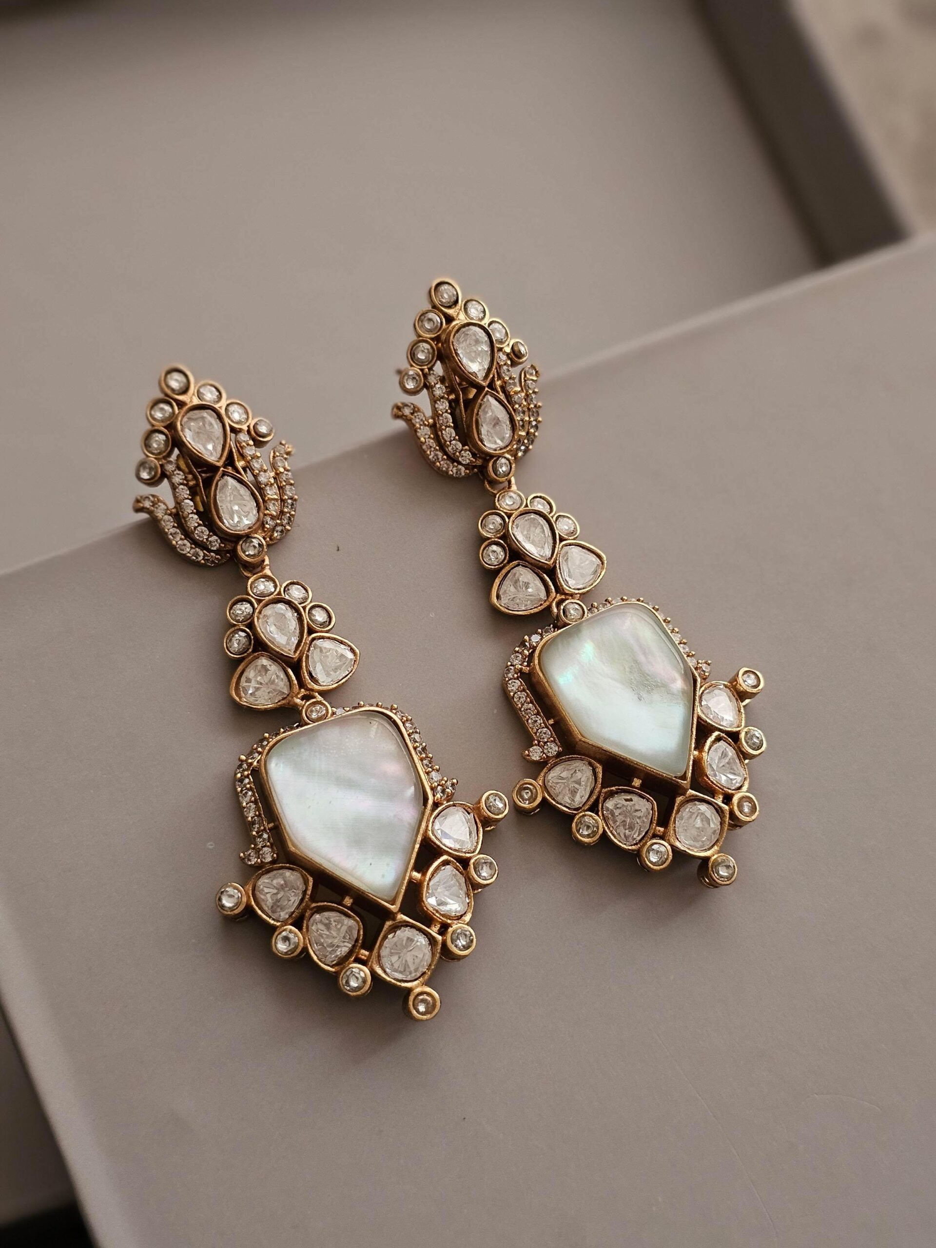 Rasika quartz and polki earrings Thumbnail