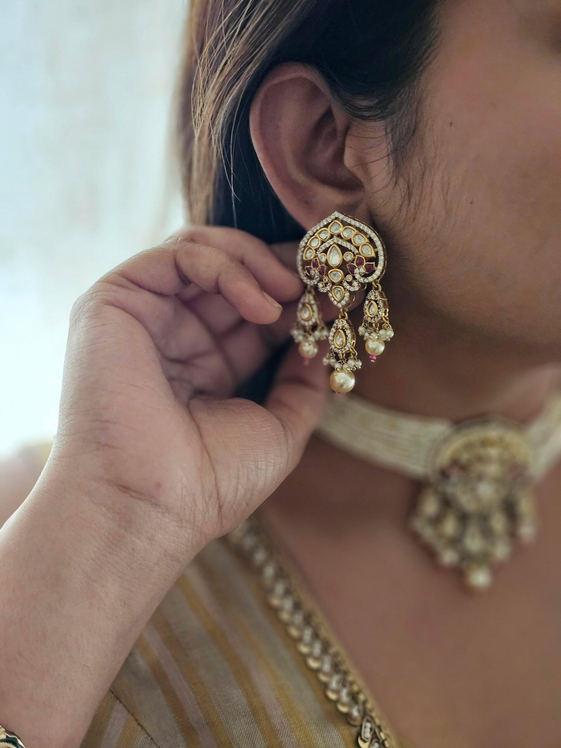 Urvi pearl and polki choker Thumbnail