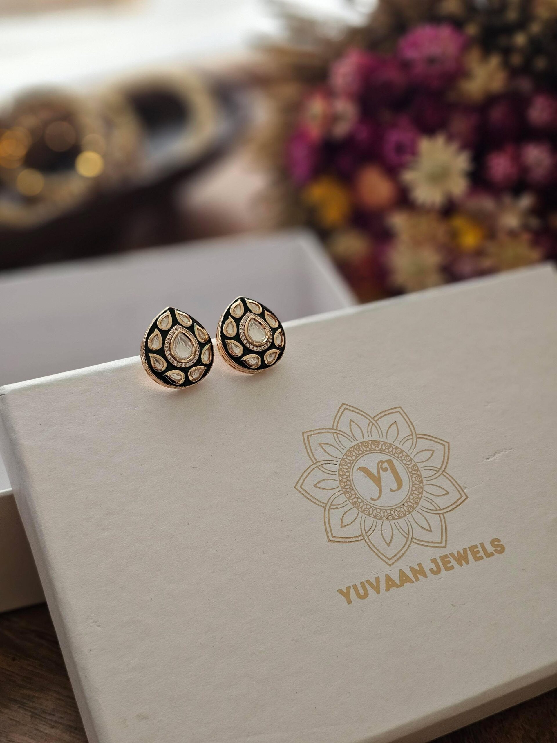 Vera meenakari studs Thumbnail