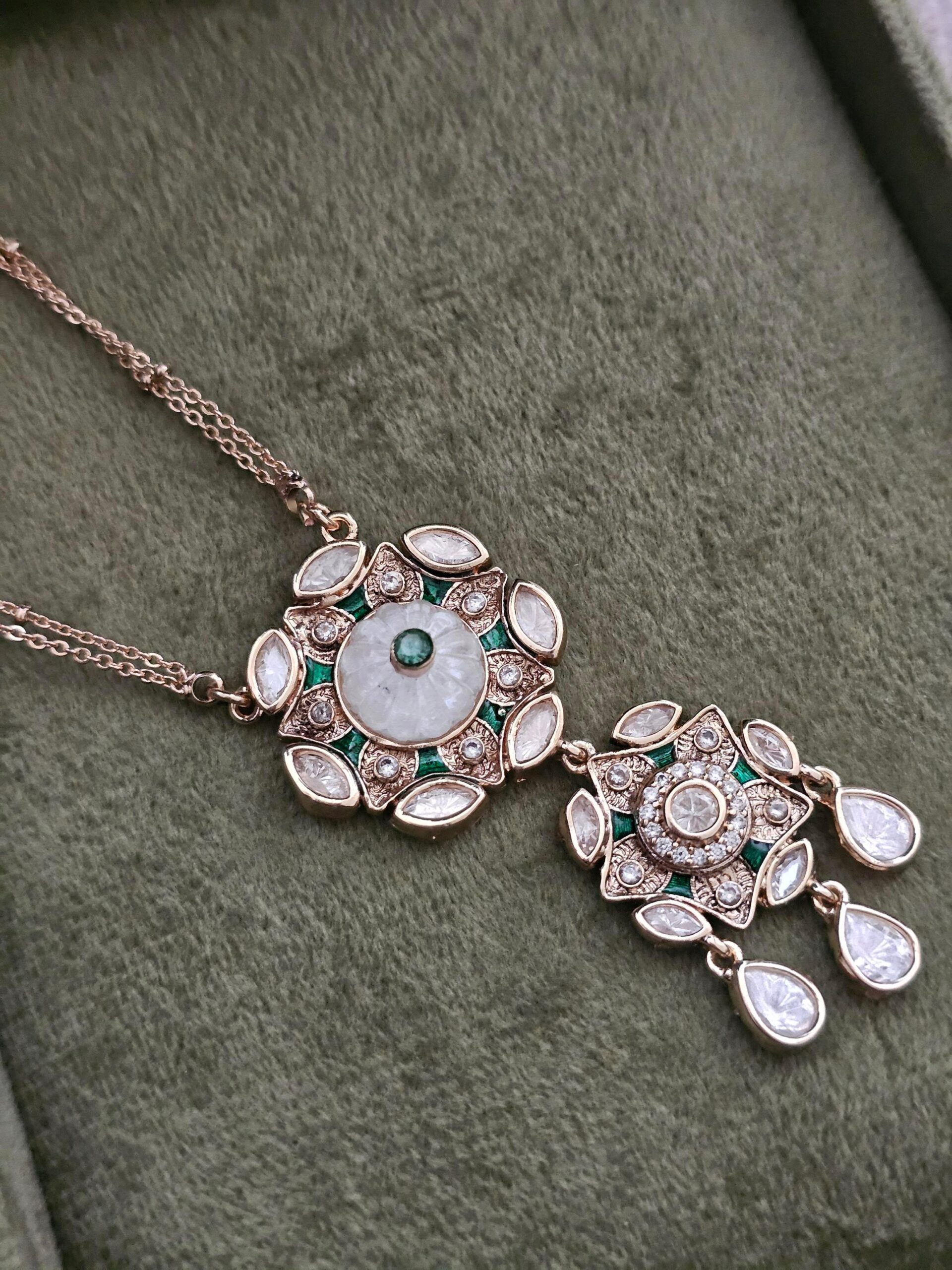 Liana delicate necklace Thumbnail