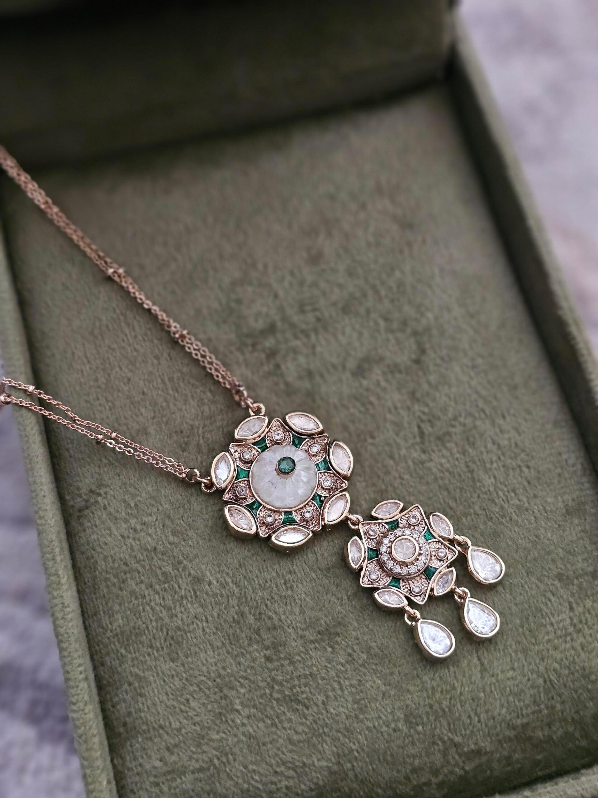 Liana delicate necklace Thumbnail