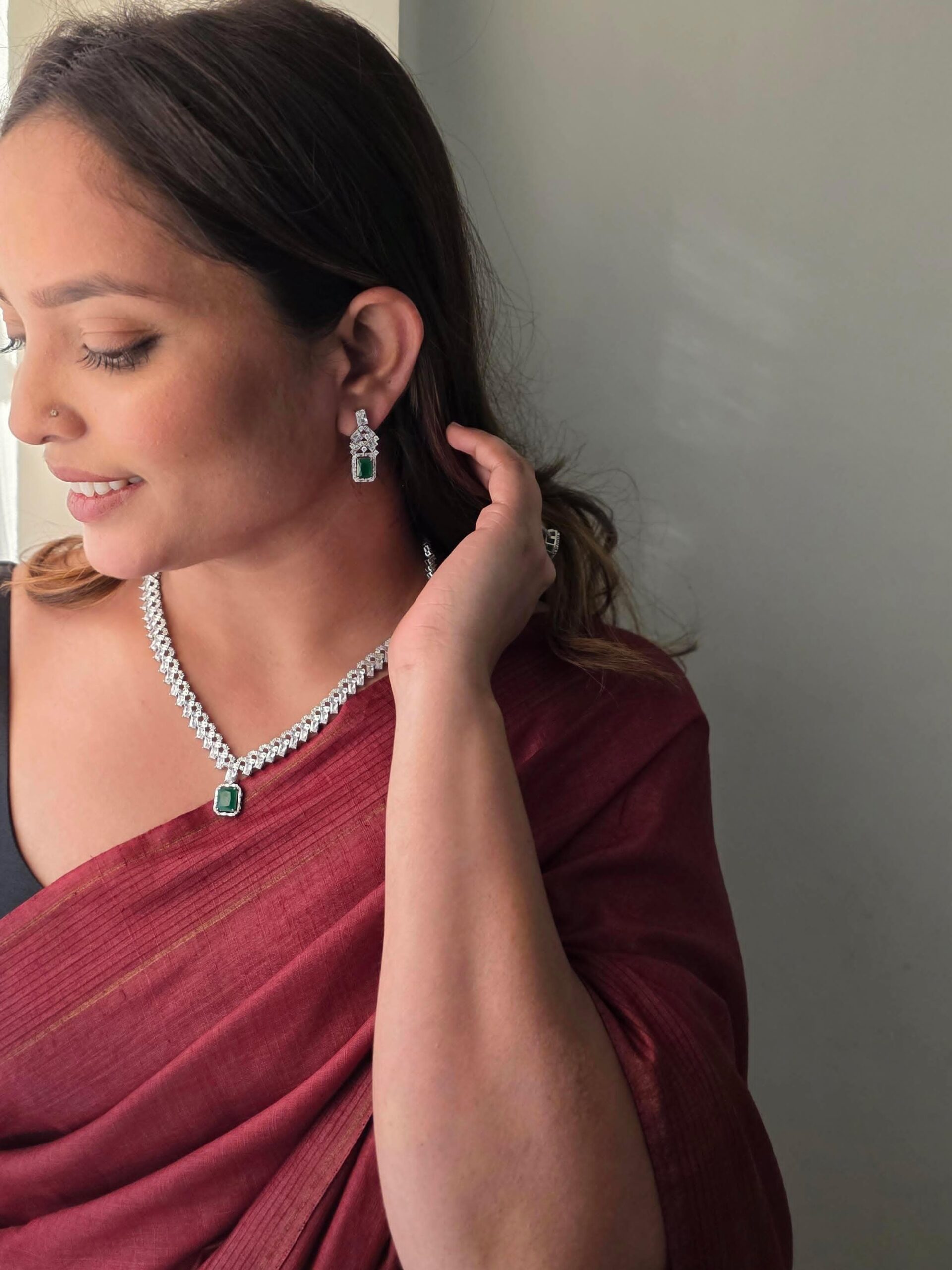 Riona delicate quartz necklace Thumbnail