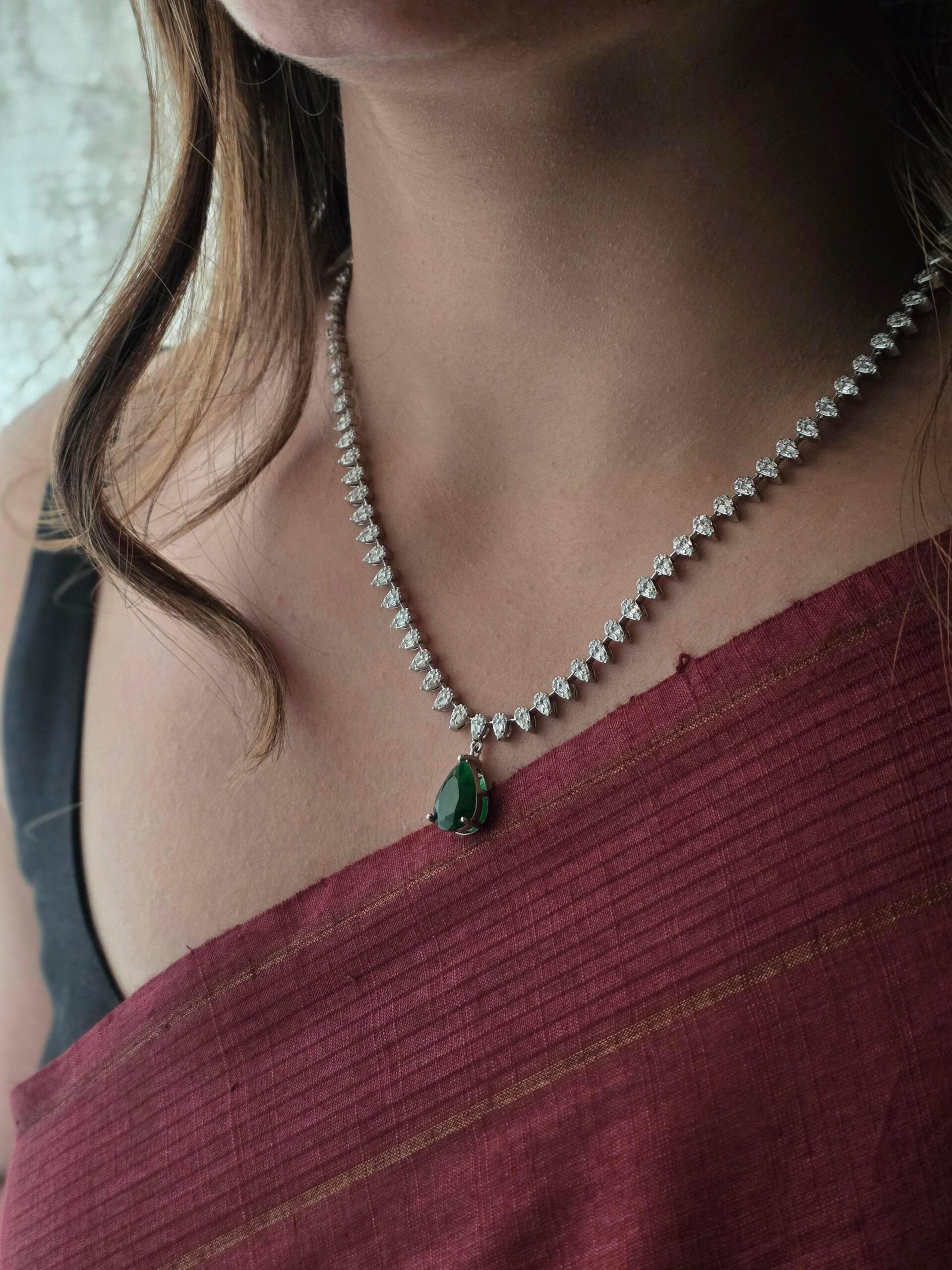 Daisy delicate quartz necklace Thumbnail