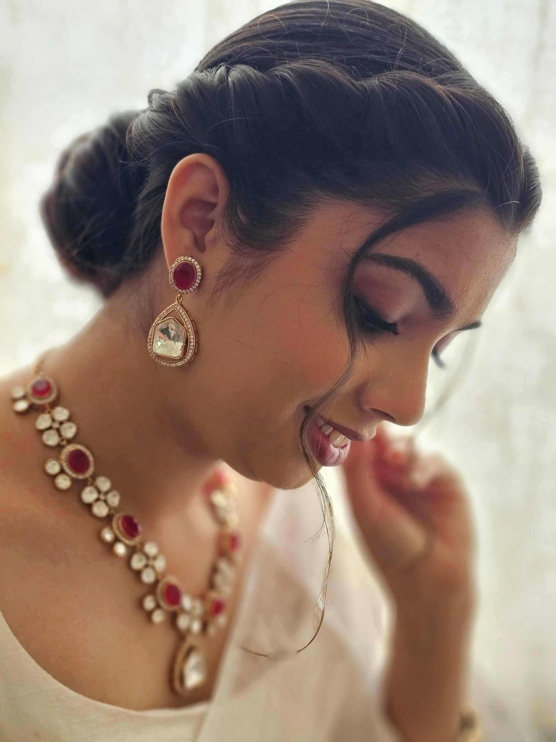 Shriya quartz and polki necklace Thumbnail