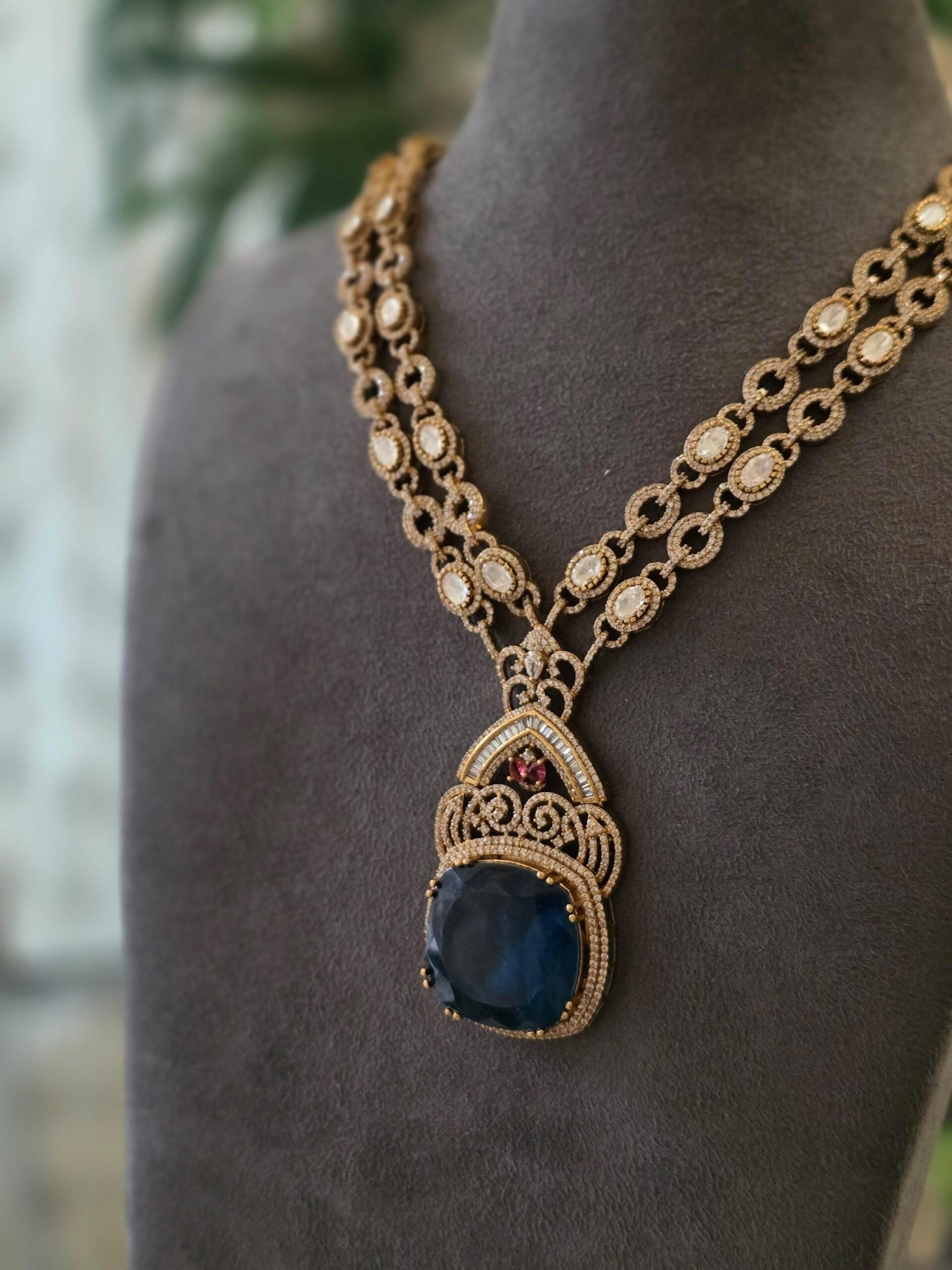 Madhura semi precious quartz necklace Thumbnail