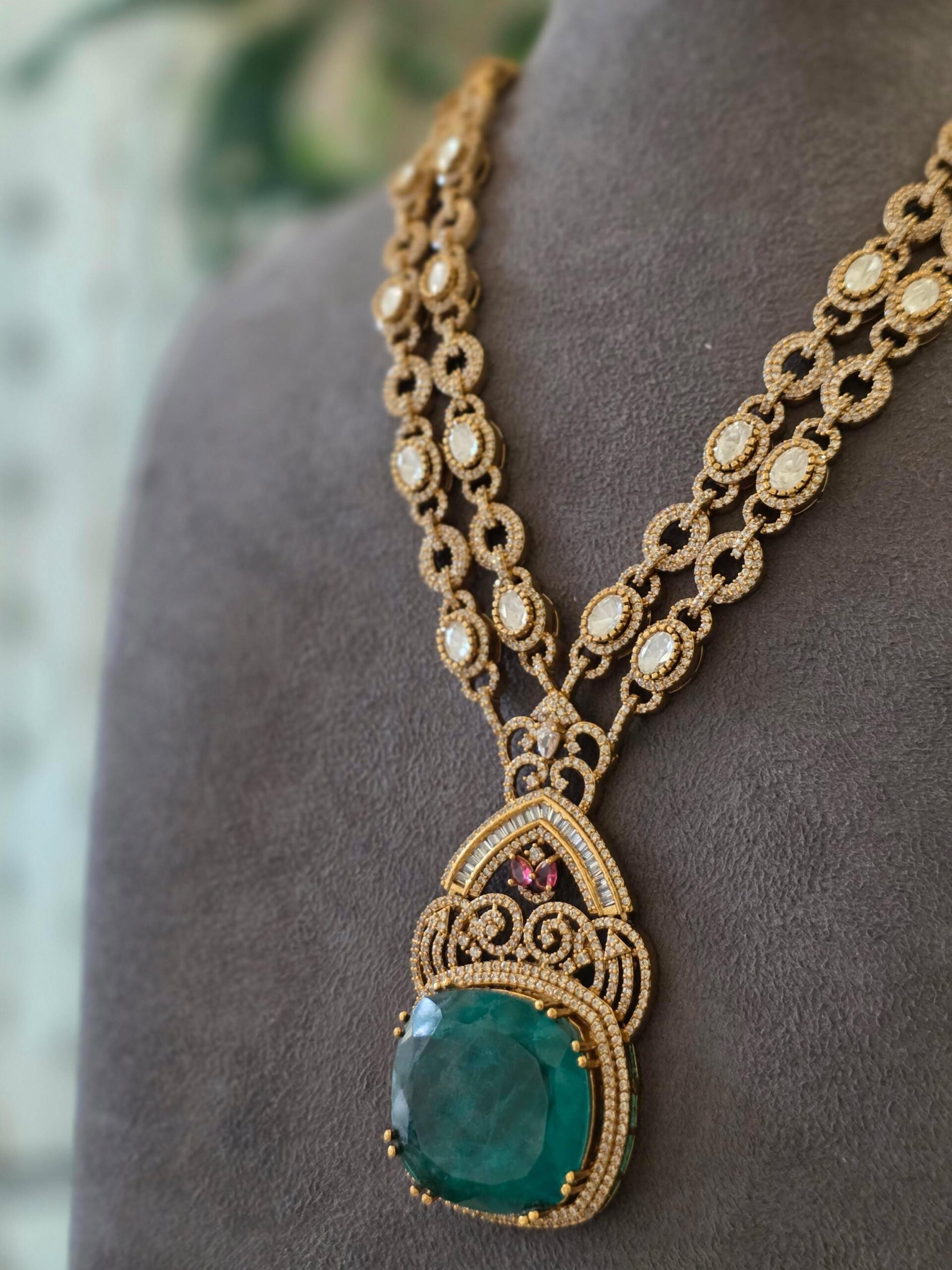 Madhura semi precious quartz necklace Thumbnail